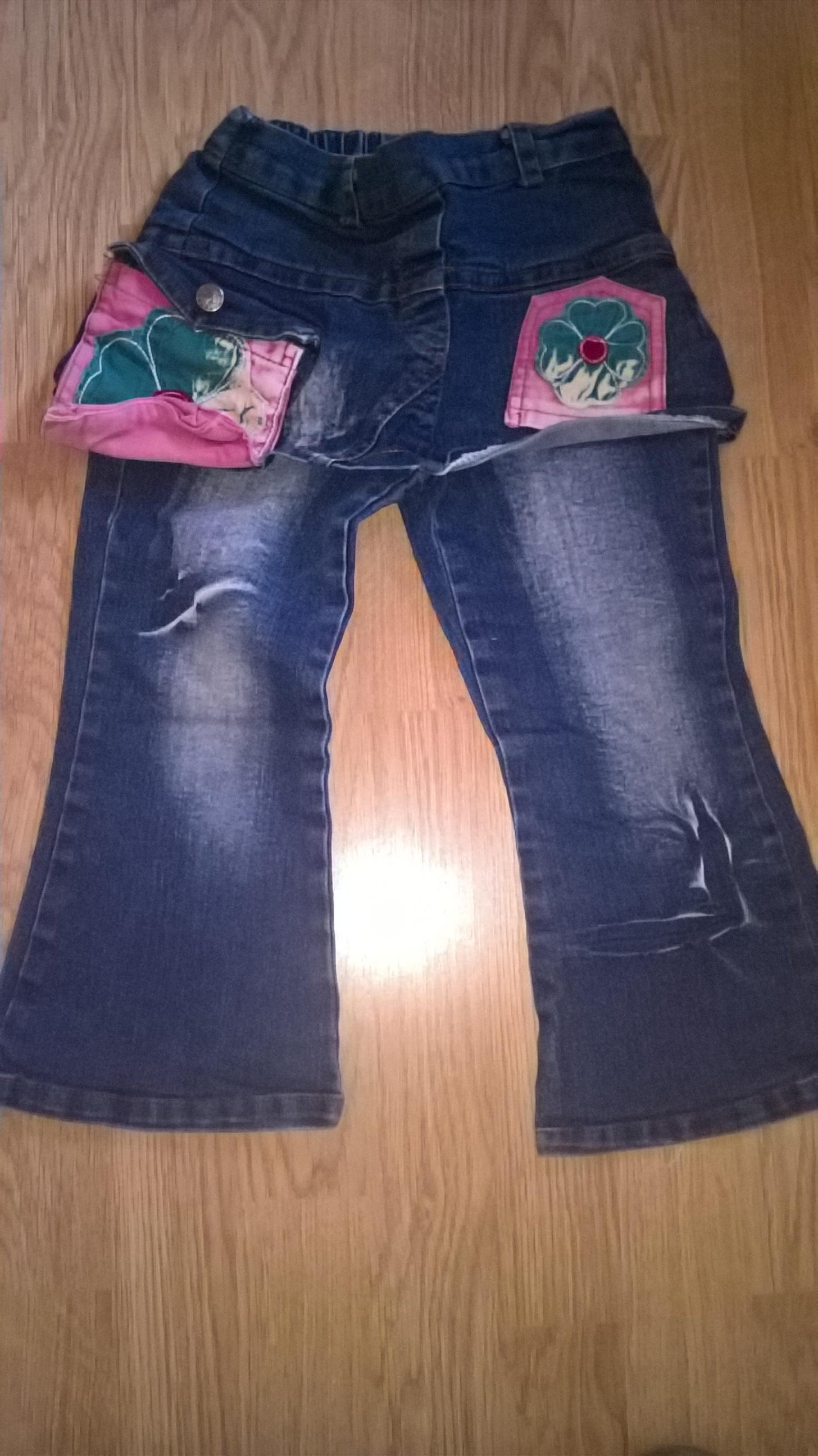 troc de troc jeans originale taille 6 ans en tres bon etat image 0