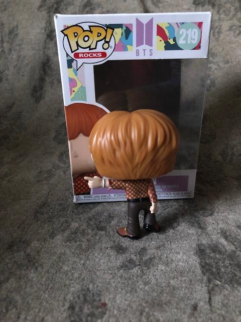 troc de troc (réservé) figurine pop ! rocks de funko jin, hauteur 10cm approx. image 1