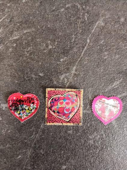 troc de troc lot timbres "coeur" saint valentin image 0