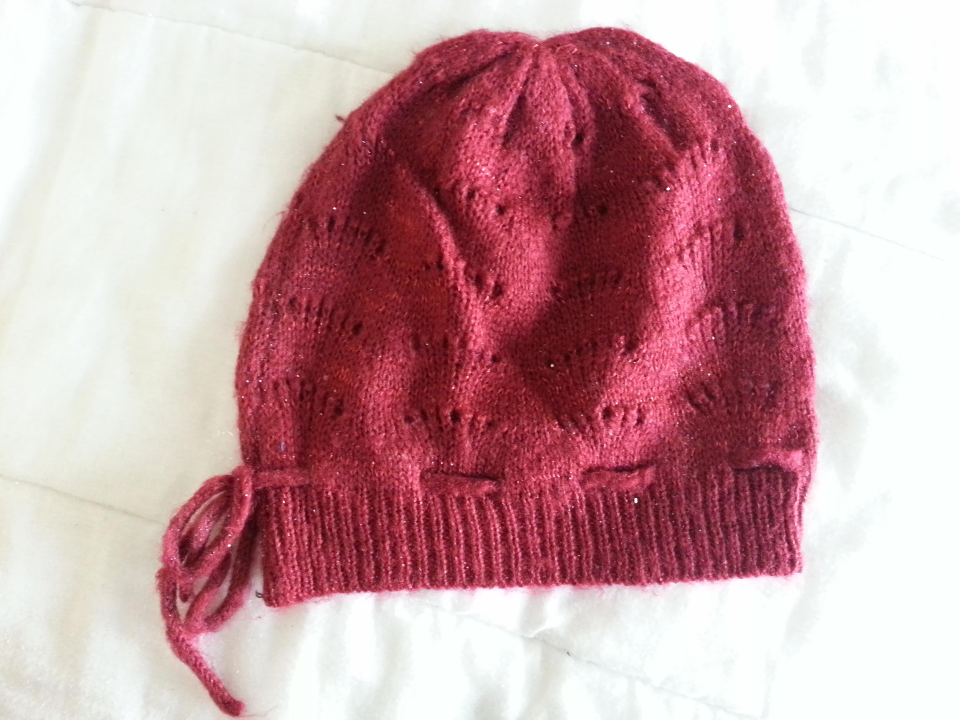 troc de troc bonnet rouge carmin avec fil brillant taille 57 image 0