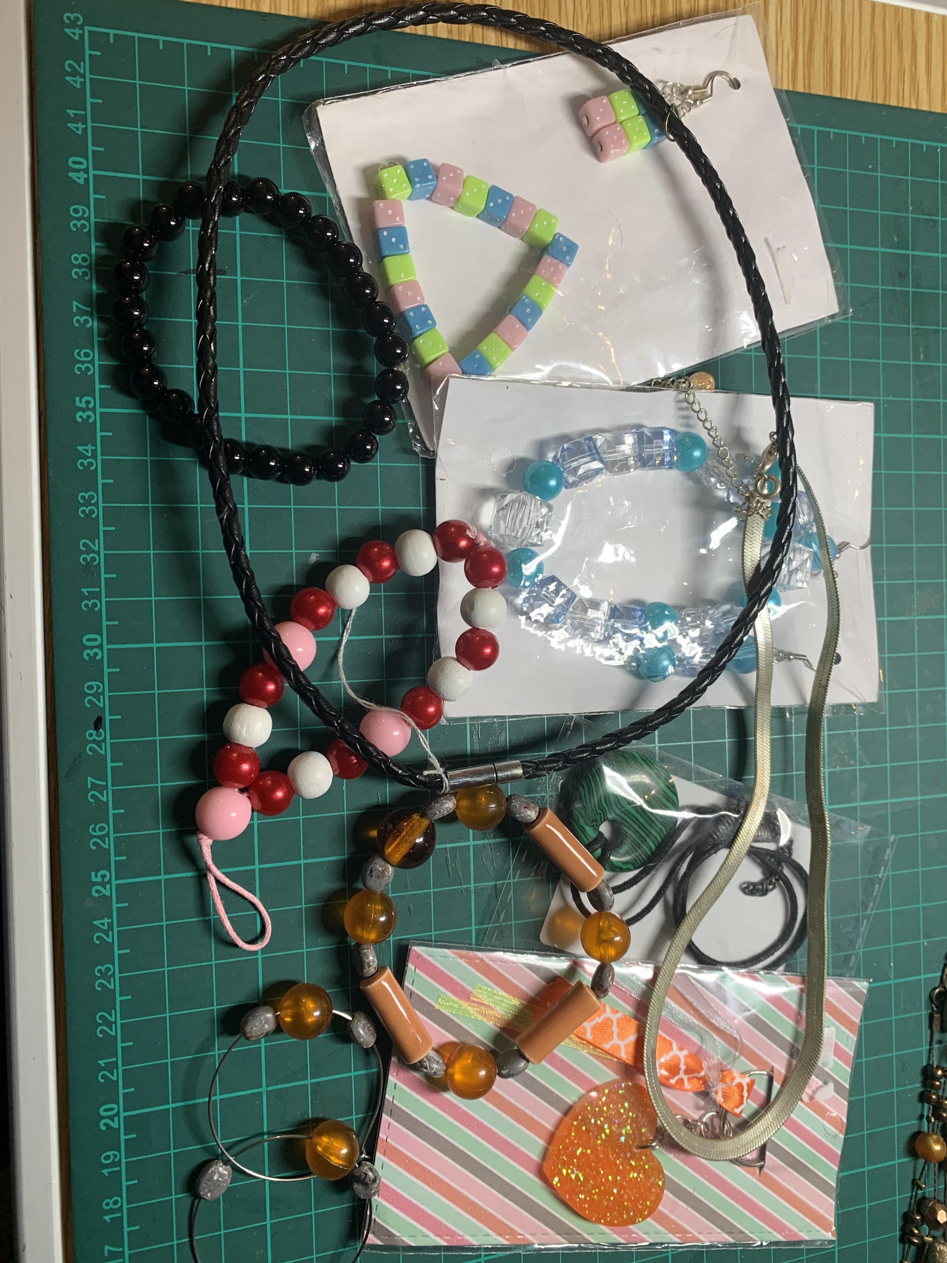 troc de troc divers bracelets et bijoux image 0