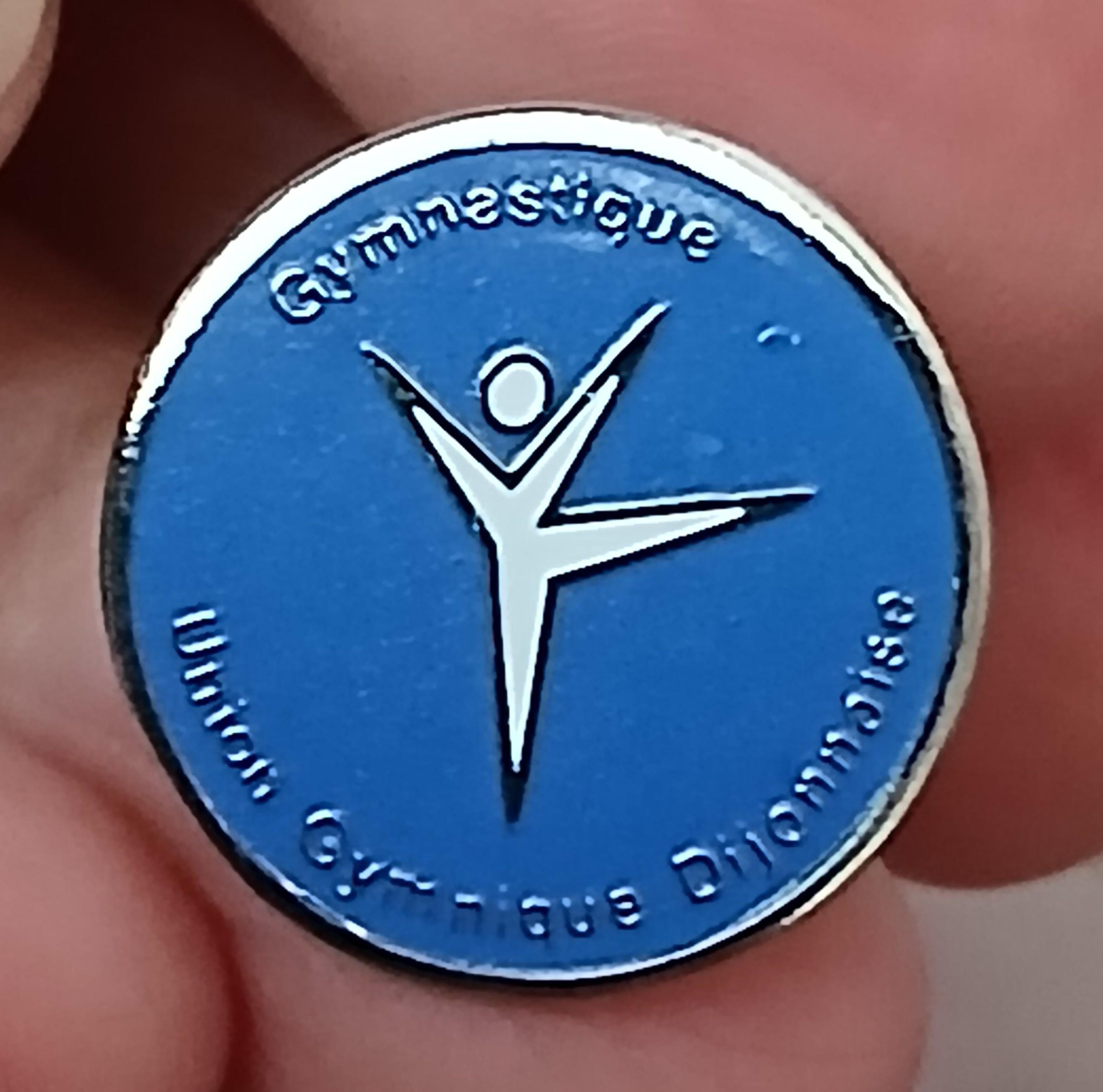 troc de troc reserver. stÉphanie un pins image 0