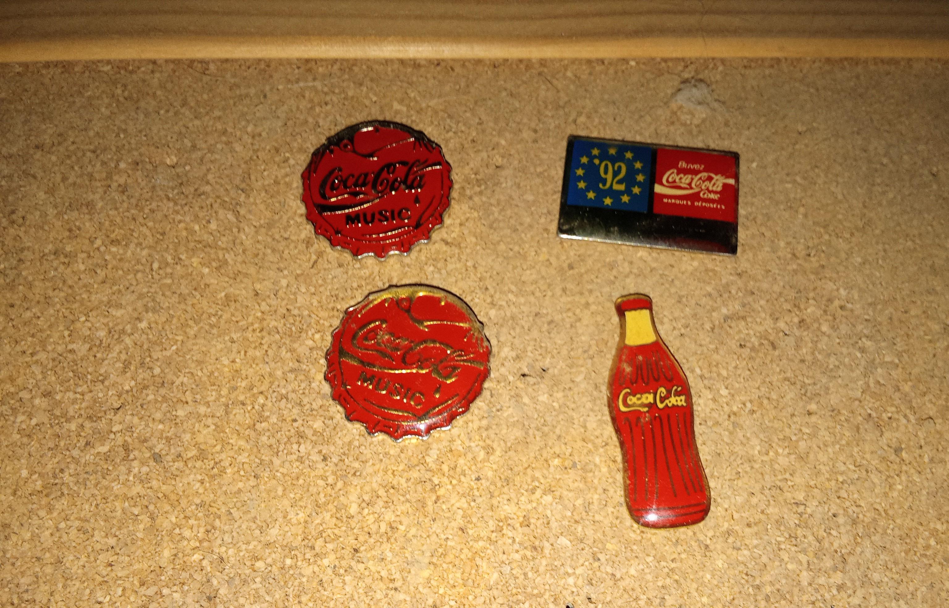 troc de troc lot pin's coca cola réserver fidjy image 0
