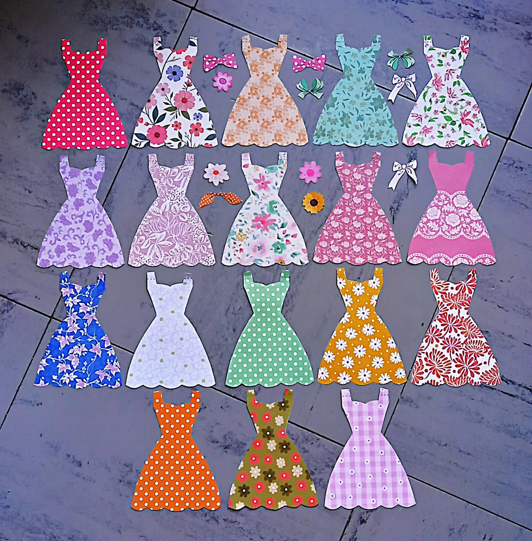 troc de troc etiquettes "robes". image 0