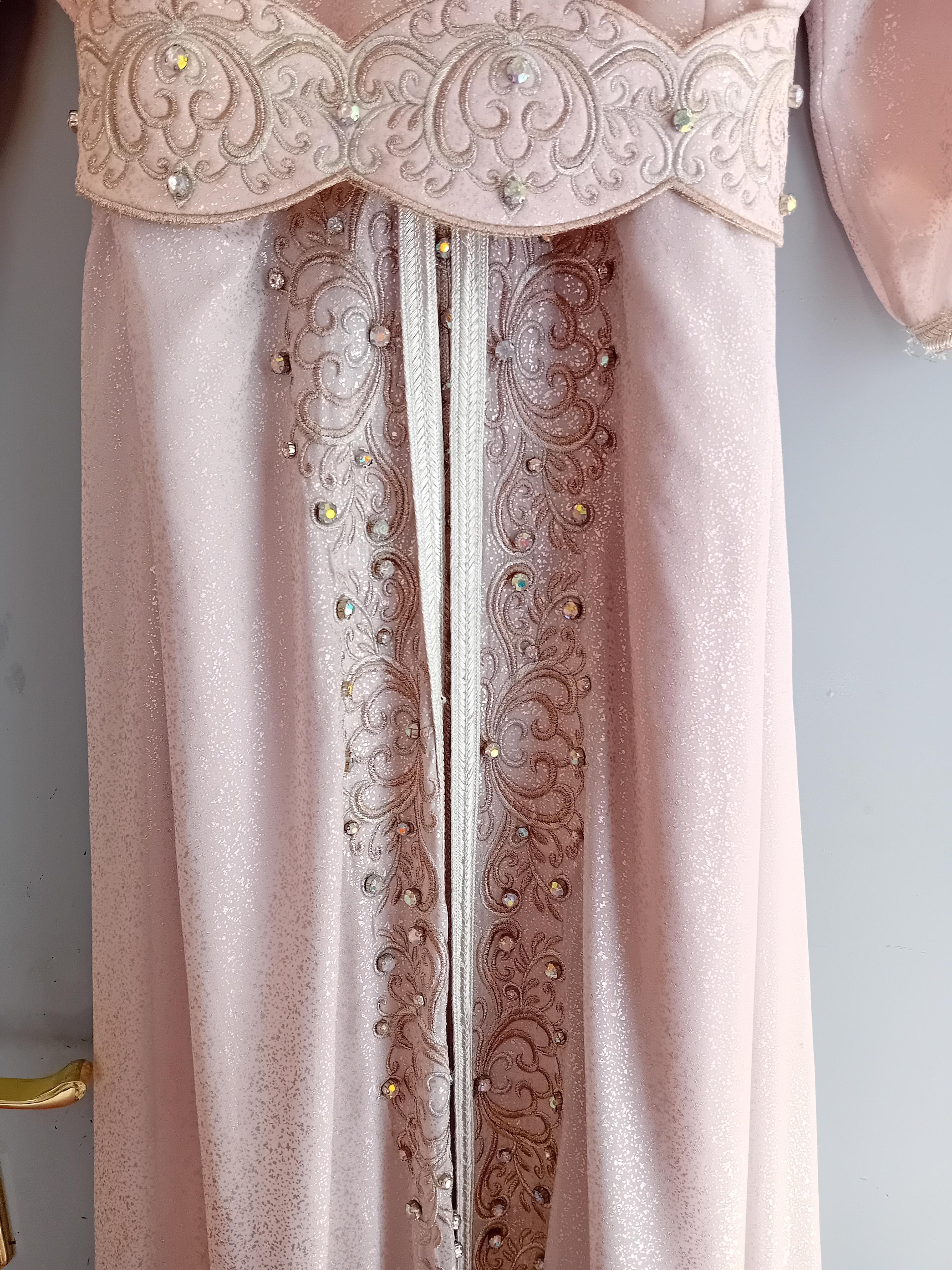 troc de troc caftan rose poudre, troc direct sans noisette image 2