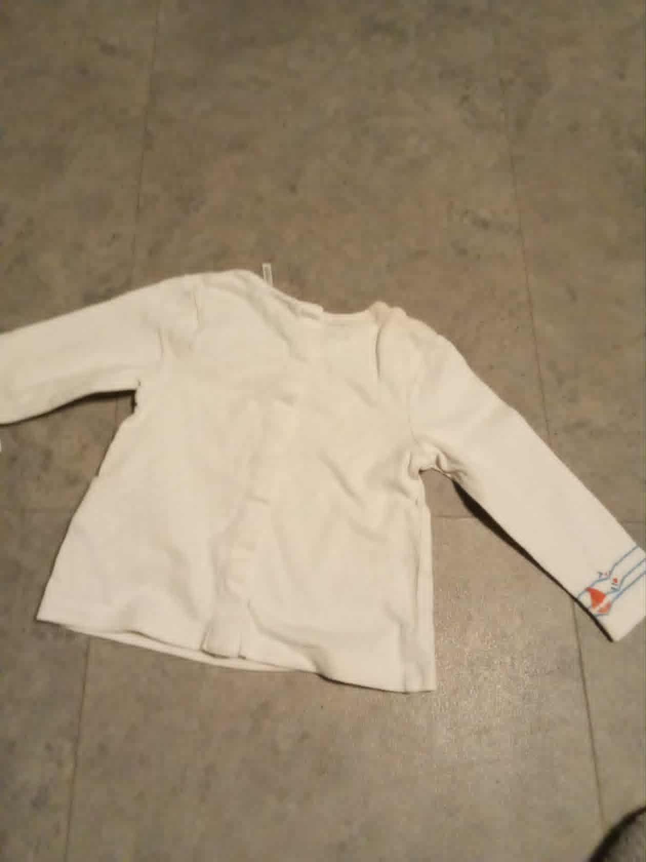 troc de troc haut blmanc marque 9 mois kimbaloo image 1