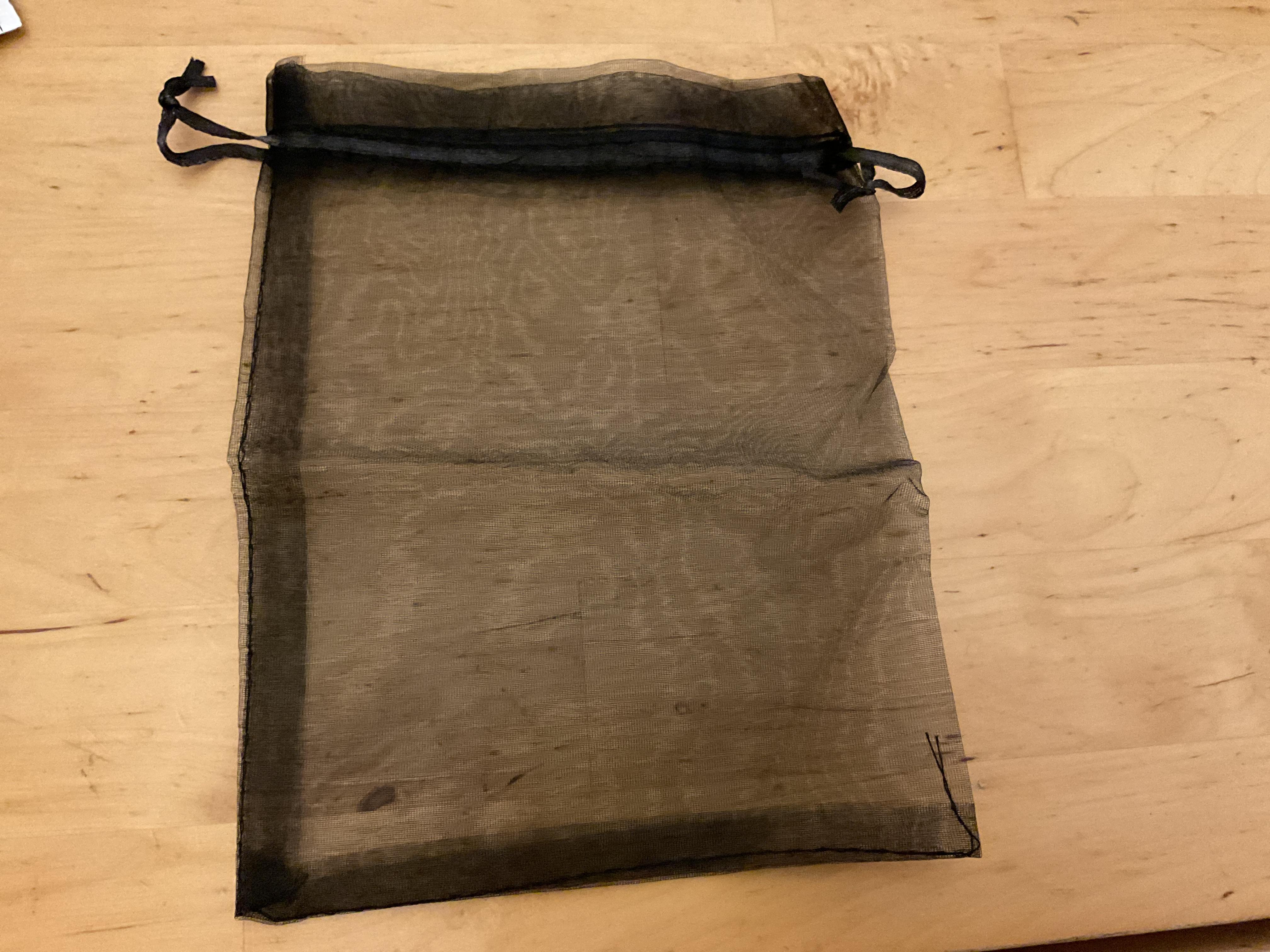 troc de troc pochette noire image 0