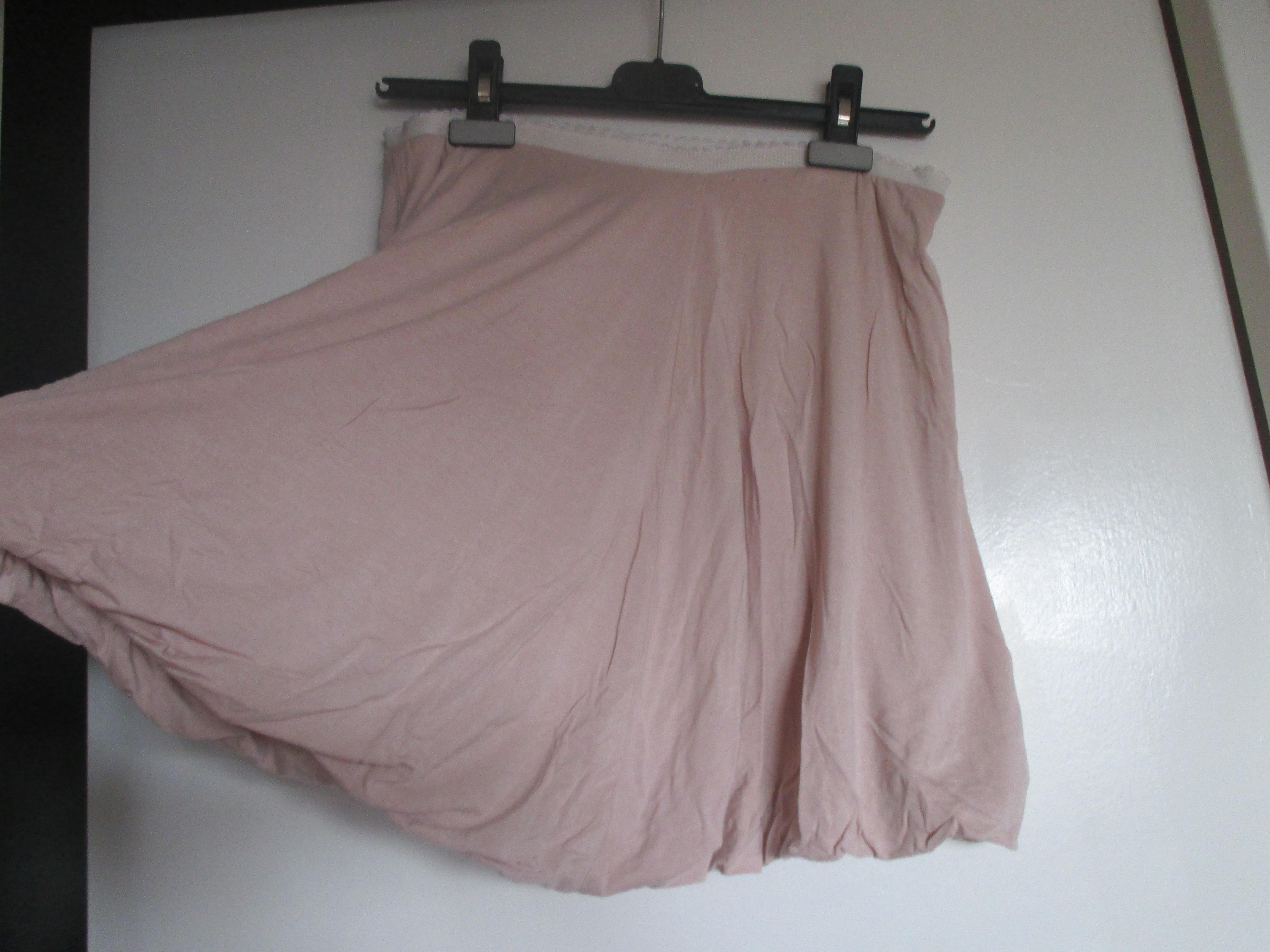 troc de troc jupe boule rose poudre image 1