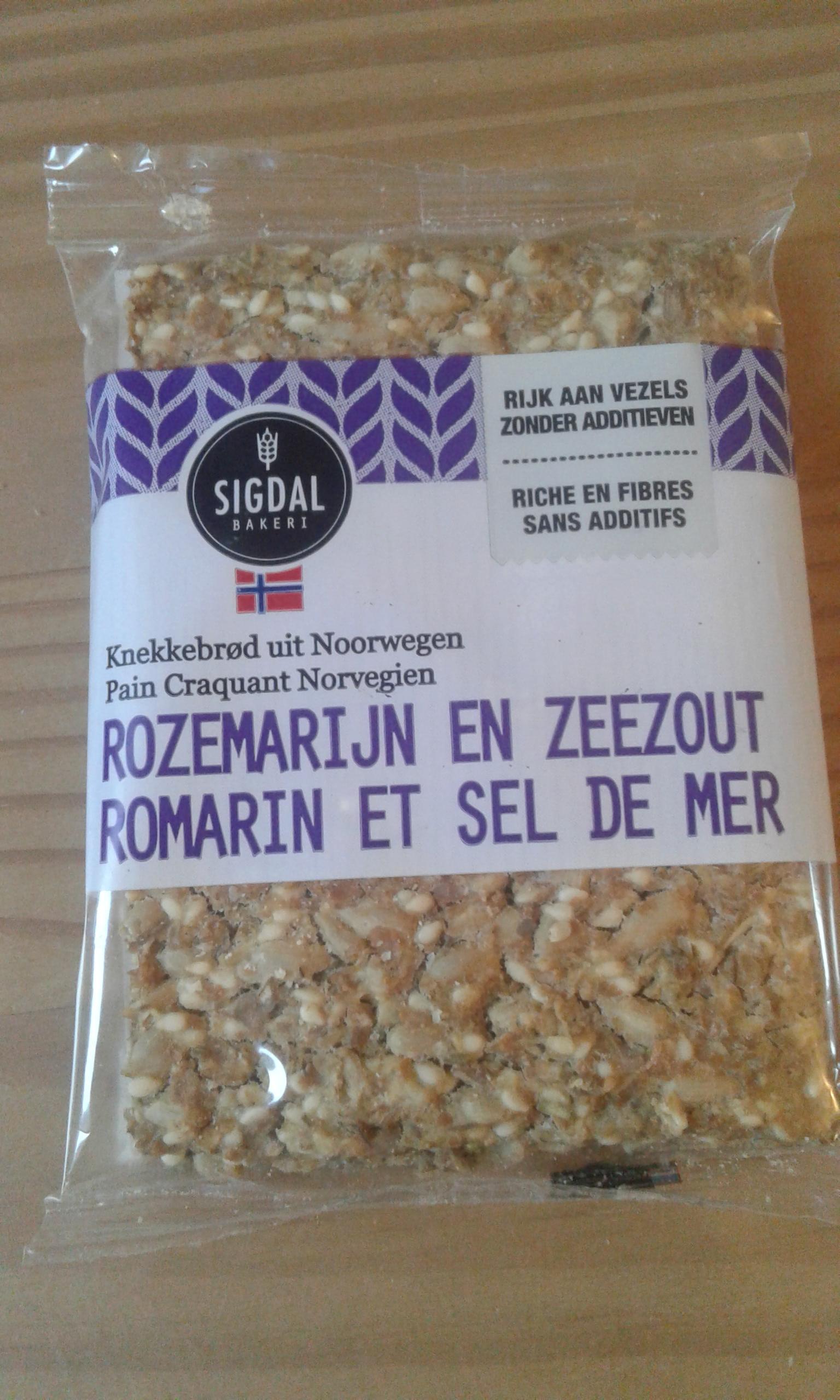 troc de troc pain craquant norvégien romarin et sel de mer image 0