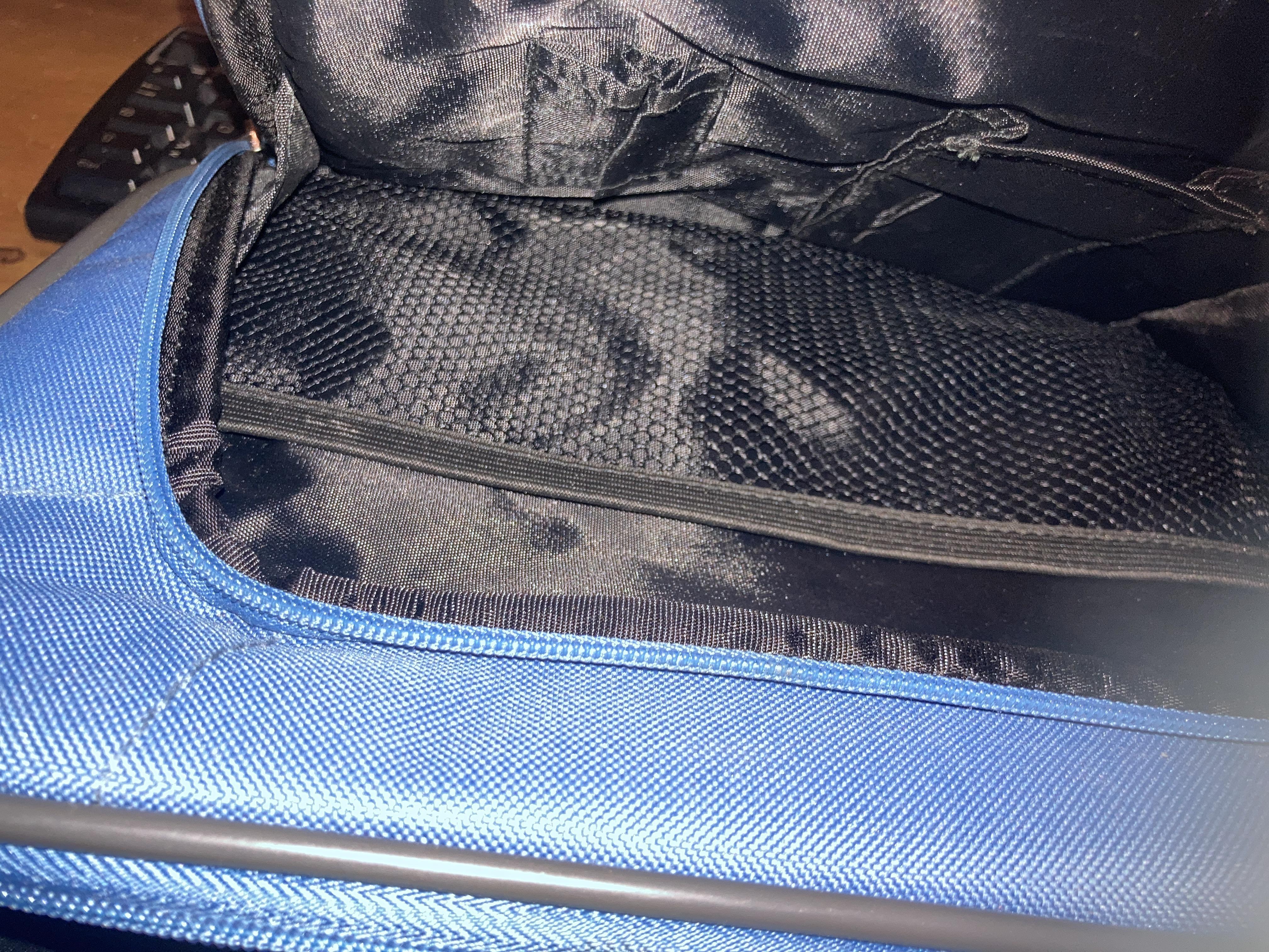 troc de troc petite valisette rembourrée transport ordinateur ou tablette image 2