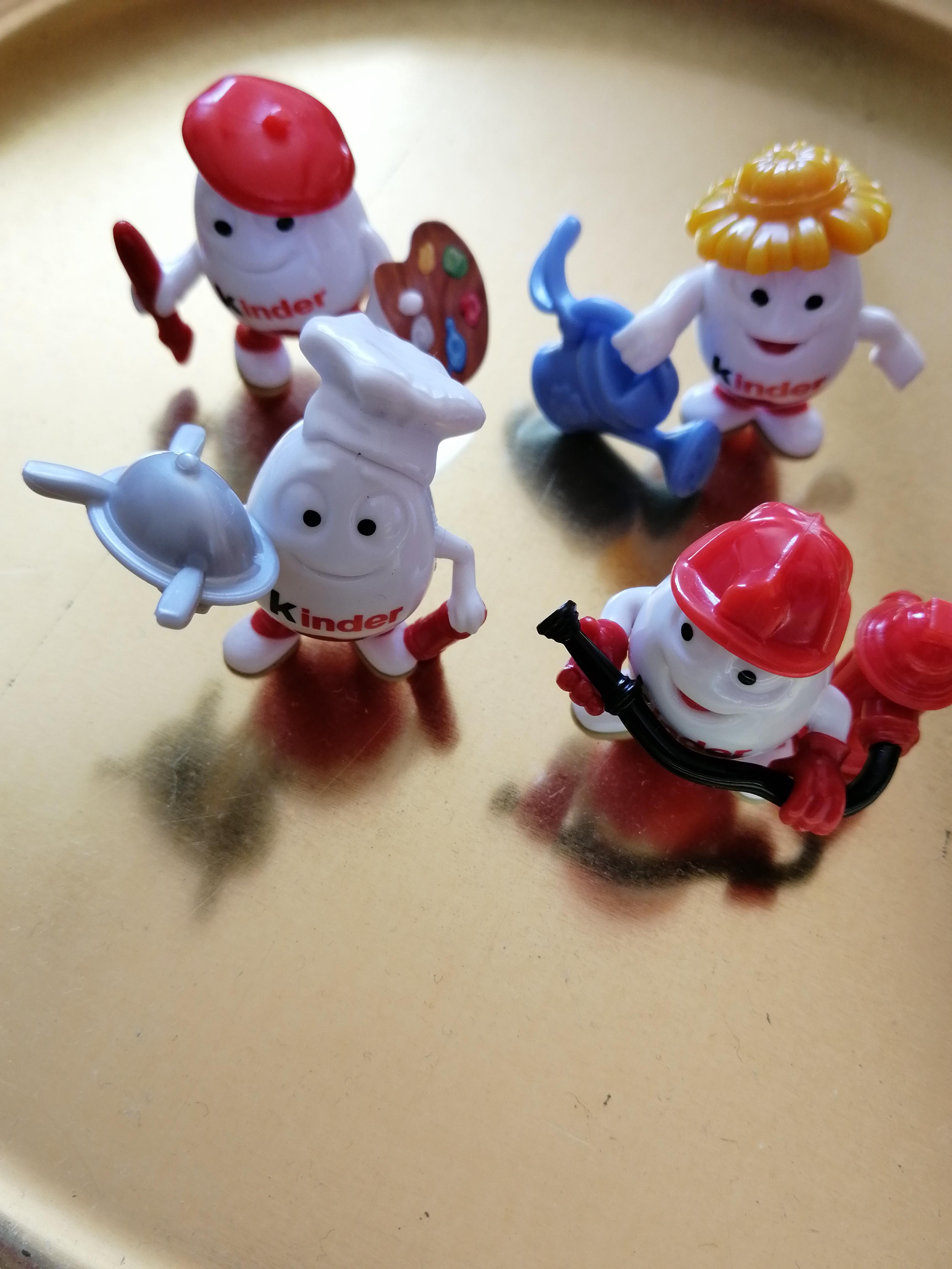 troc de troc 4 figurines kinder avec leurs bpz image 0