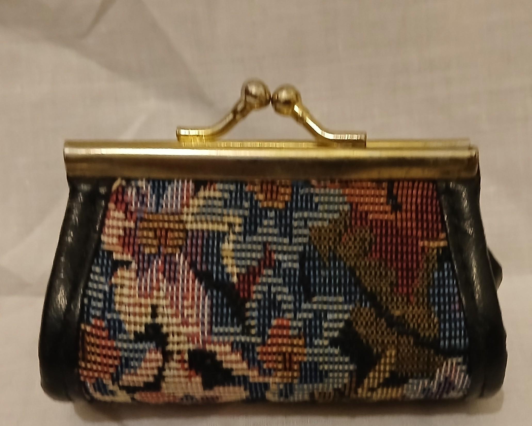 troc de troc petit porte monnaie tissé. image 0