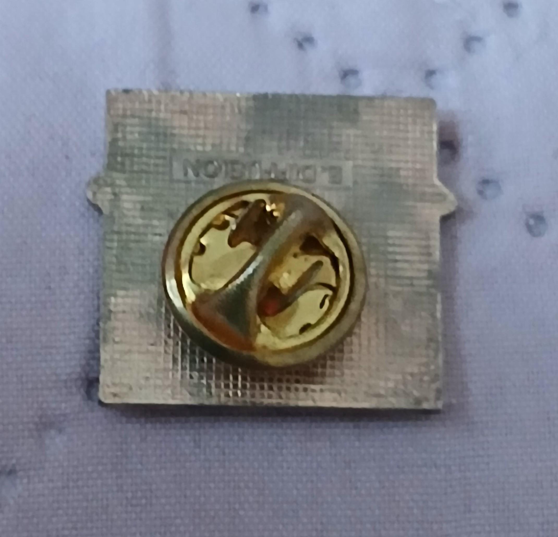 troc de troc reserver. pins '20 after eight ans image 2