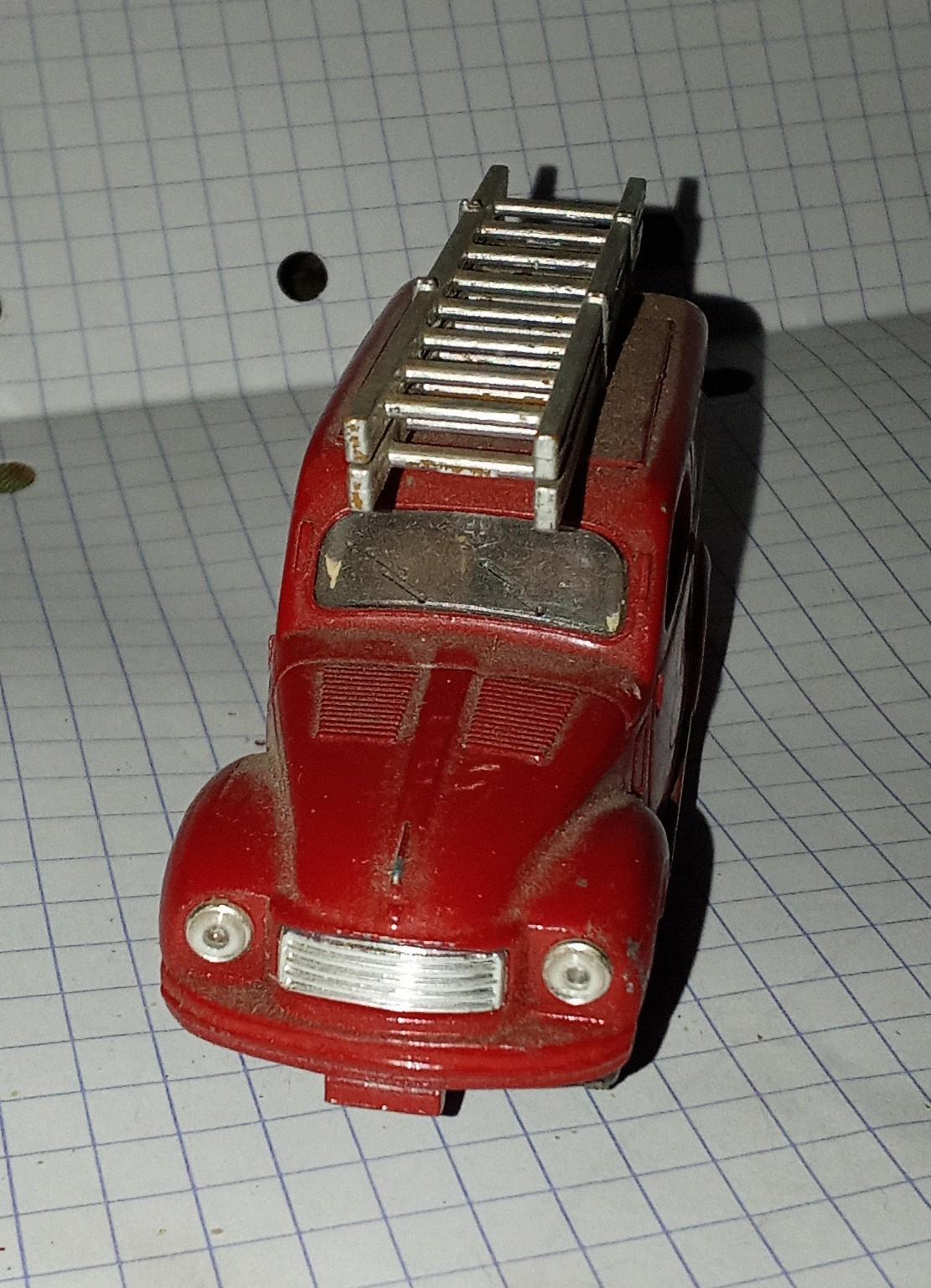 troc de troc fourgon service d'incendie de marque brumm année 50/60 image 0