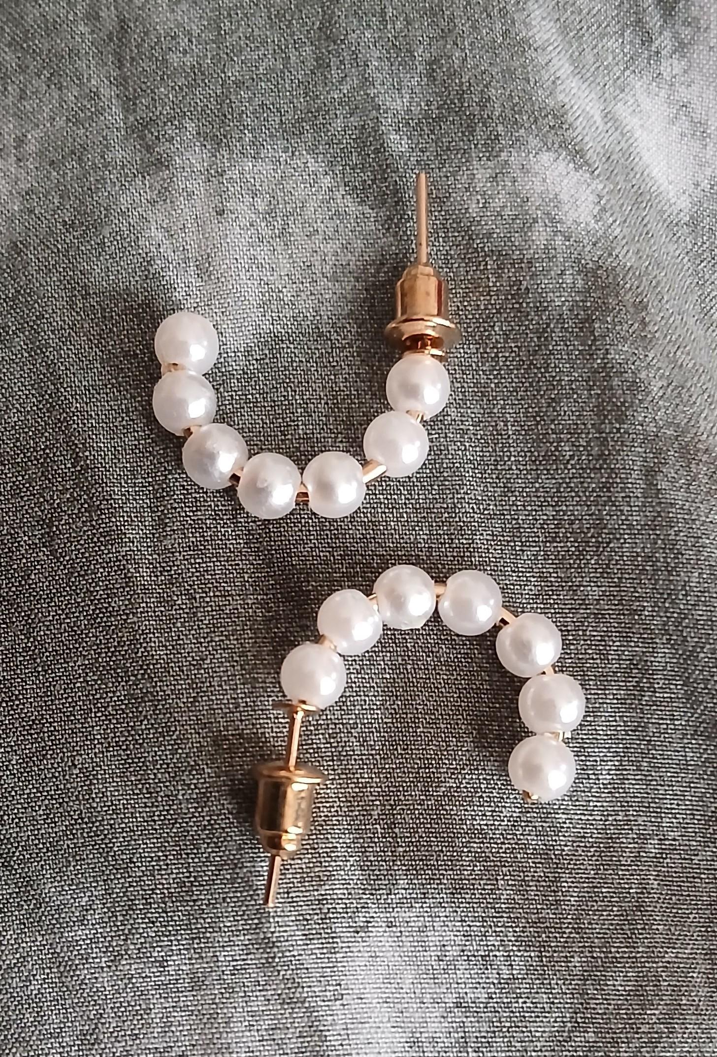 troc de troc une paire de boucle d oreille image 1