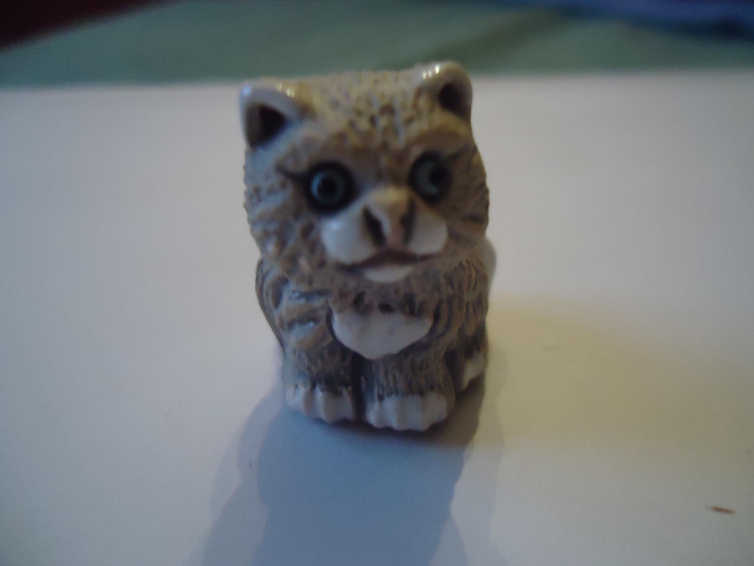 troc de troc petit chat en plâtre ( me semble-t-il) image 0