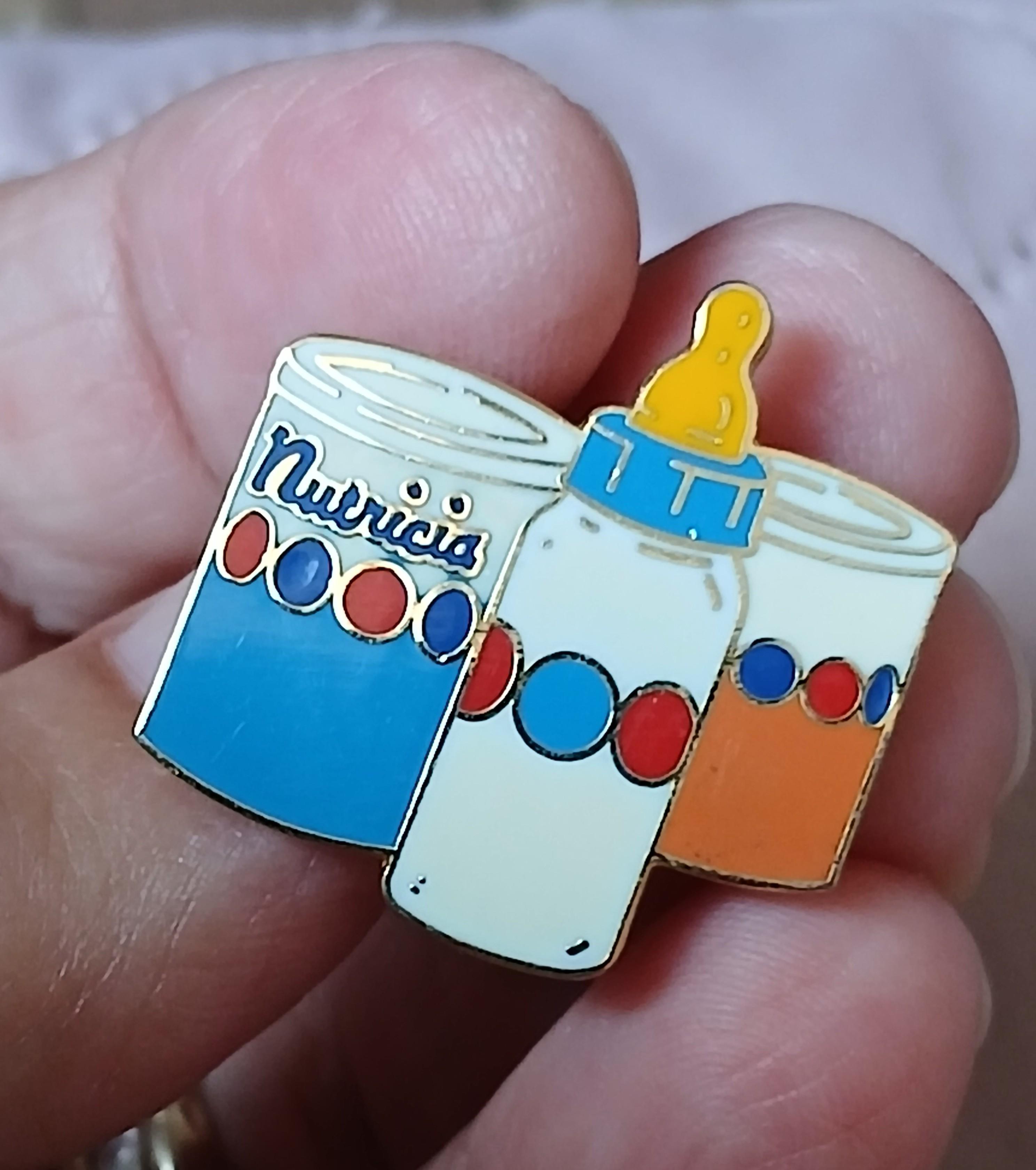 troc de troc reserver. pins ' nulricia ' image 0