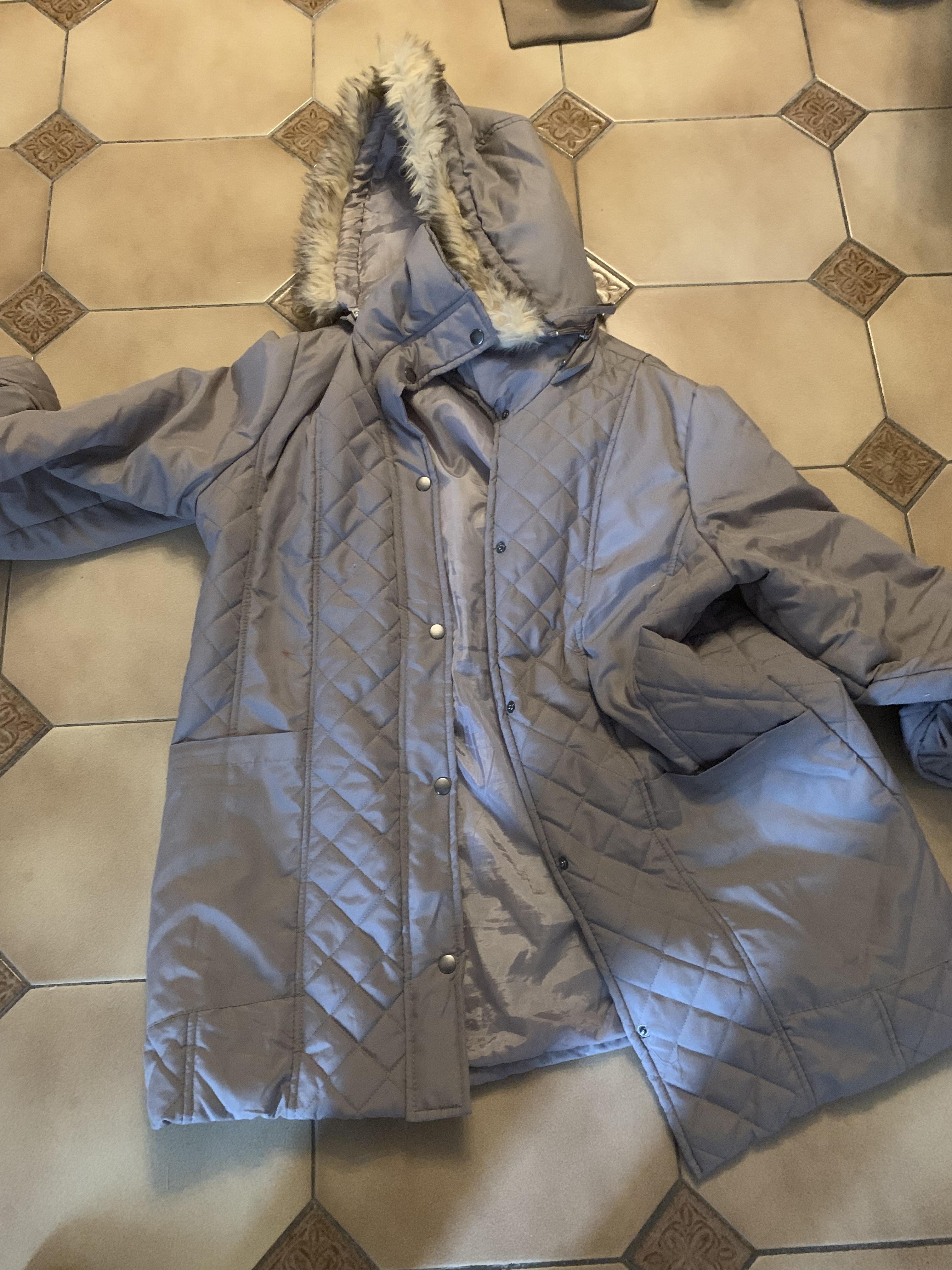 troc de troc manteau d’hiver à capuche, taille 46 48 image 0