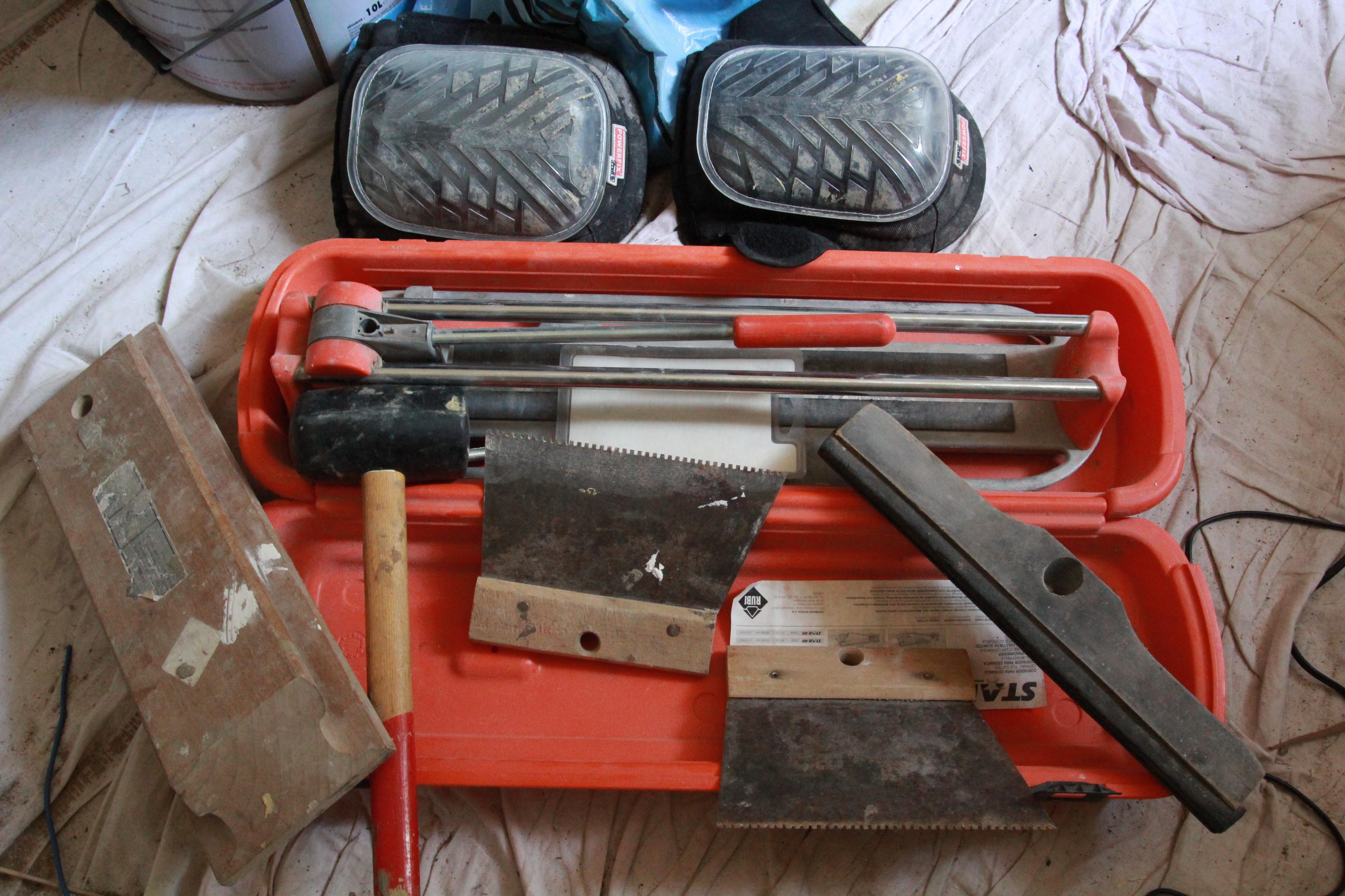 troc de troc outillage et équipement carrelage image 0