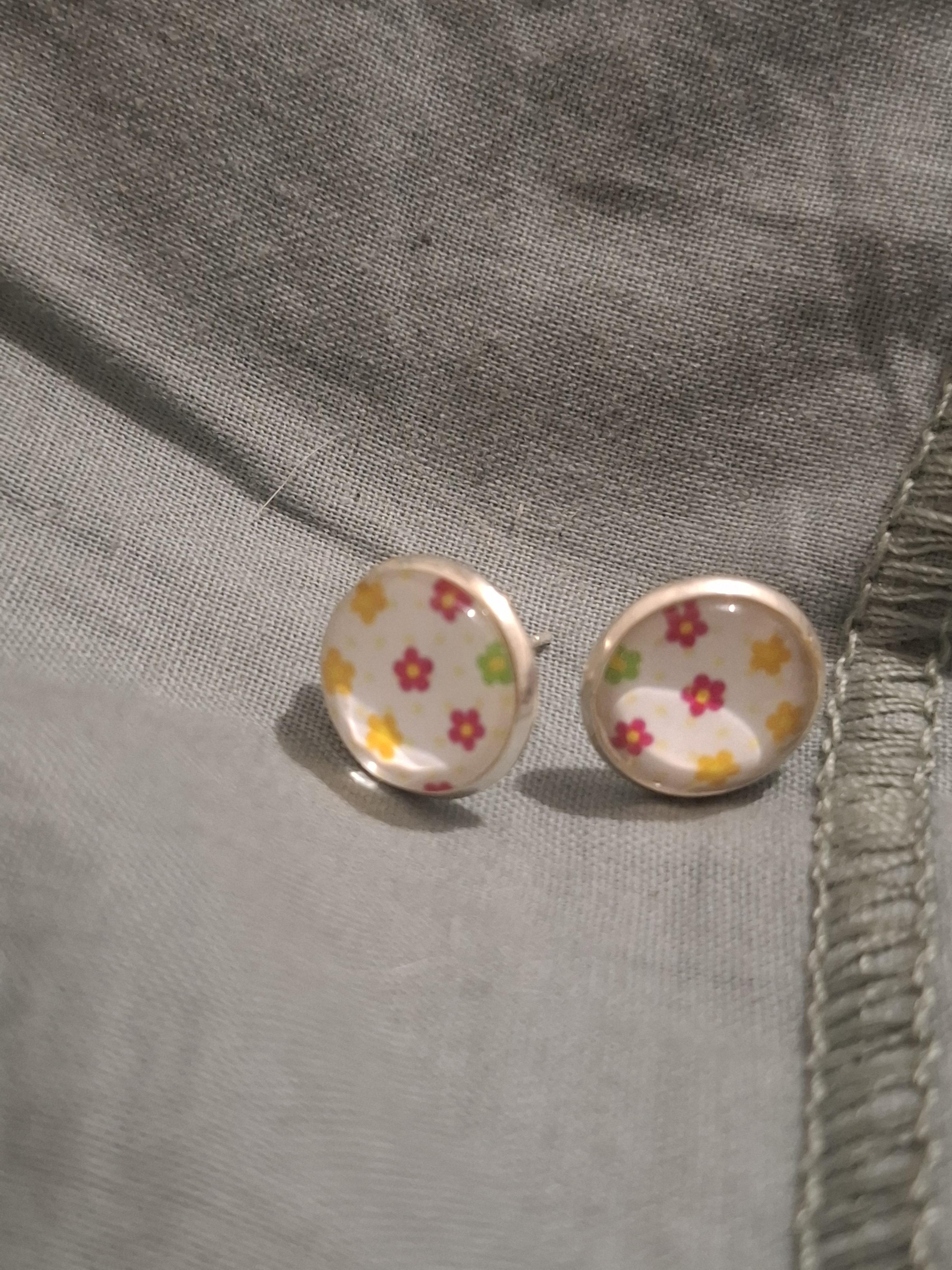 troc de troc boucles d'oreilles image 0