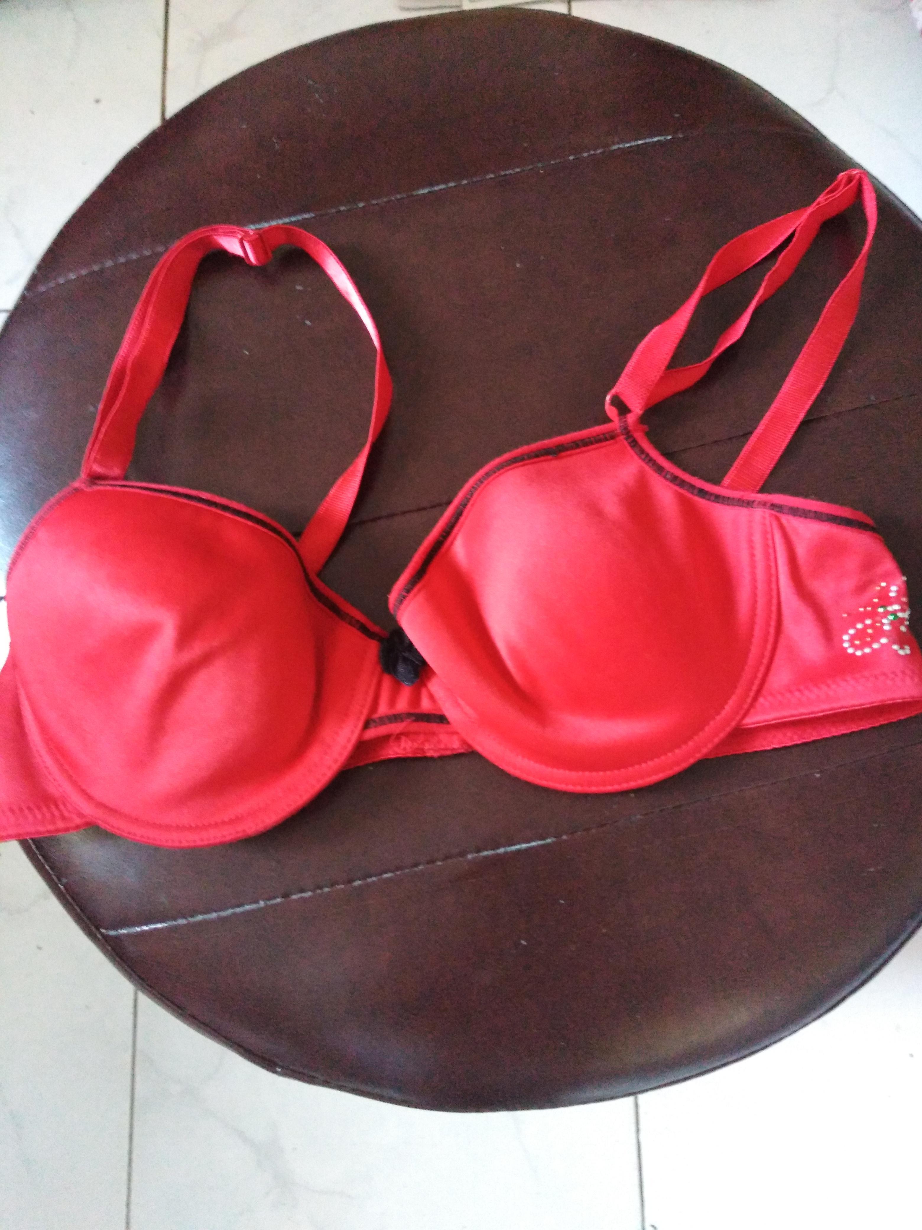 troc de troc soutien gorge 90b rouge image 0