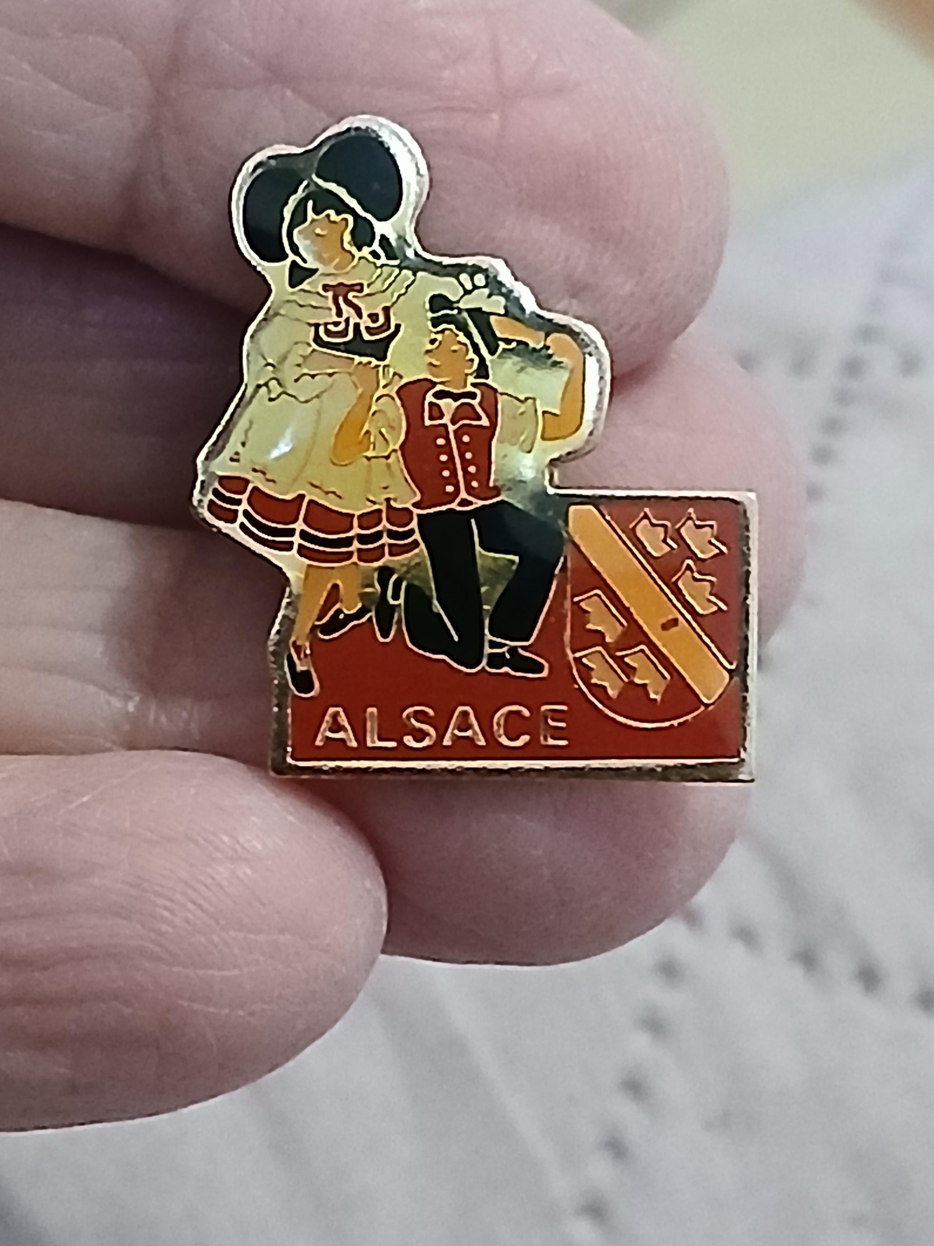 troc de troc reserver sophie un pins image 1