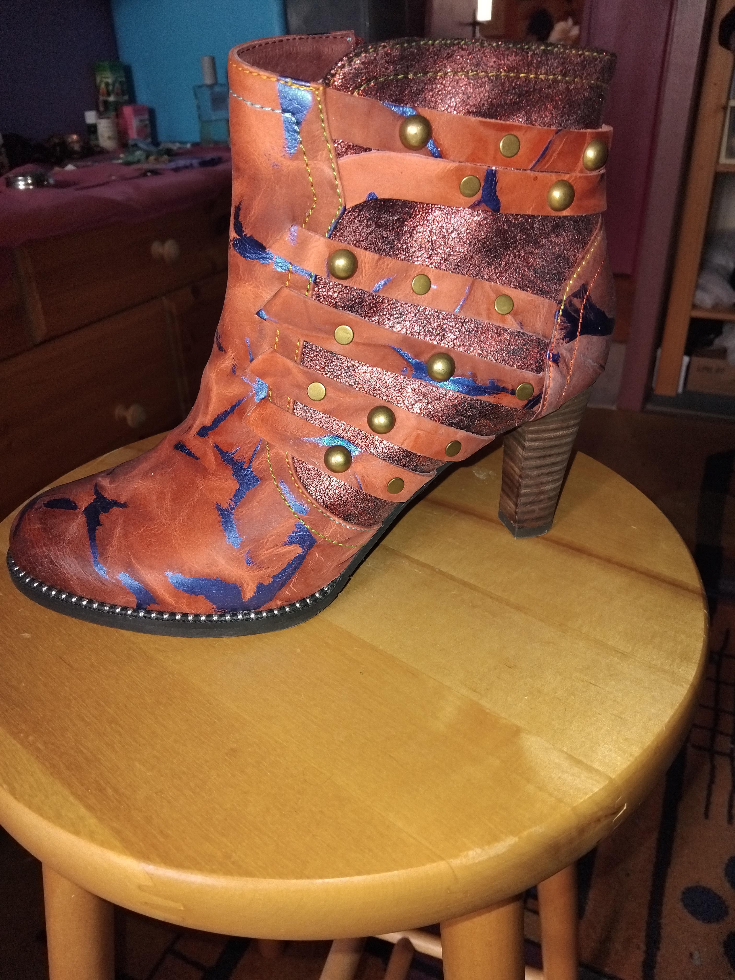 troc de troc bottines cuir neuves 39 createur italien image 0