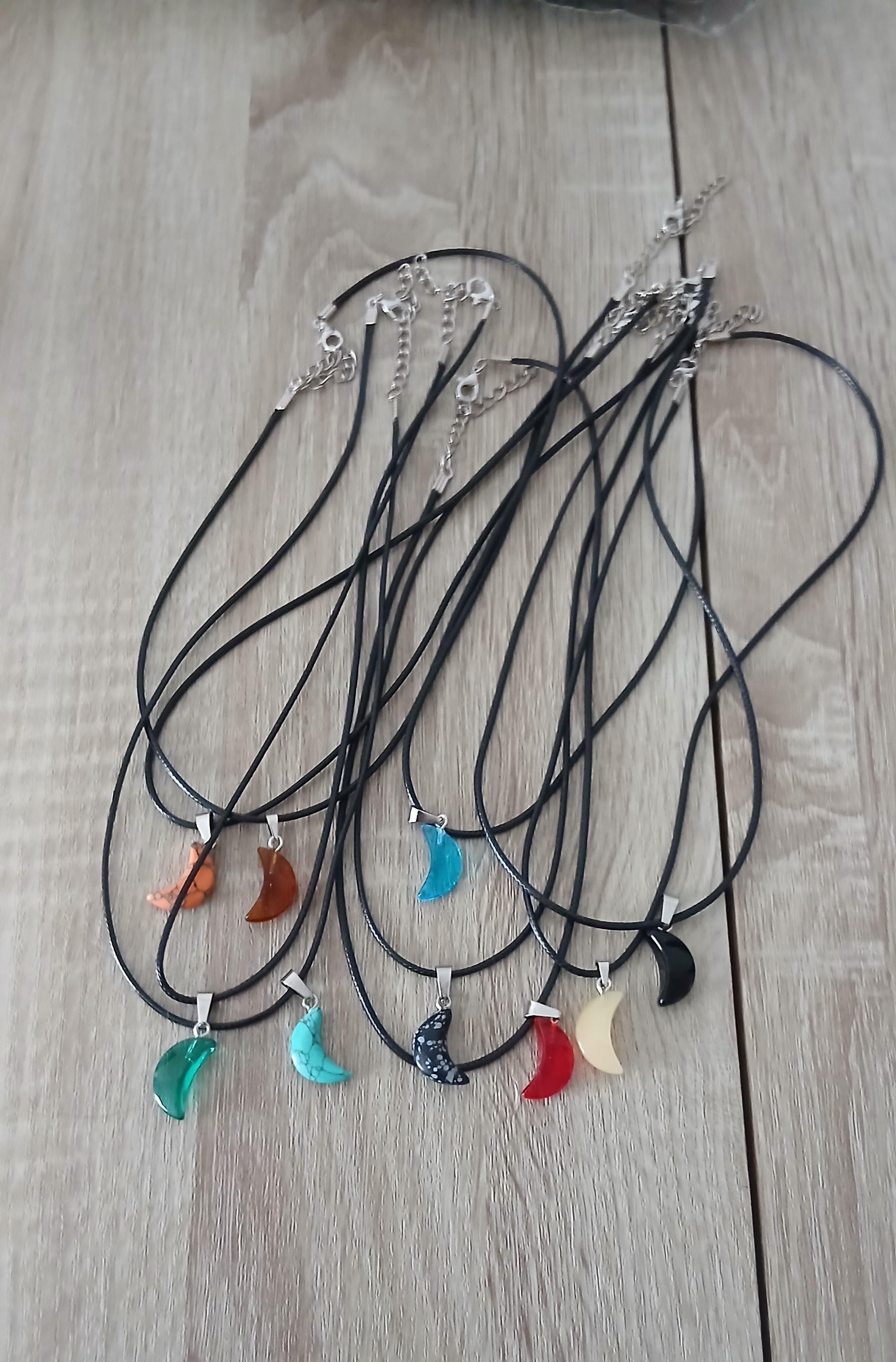 troc de troc reserver papicha lots de colliers image 0