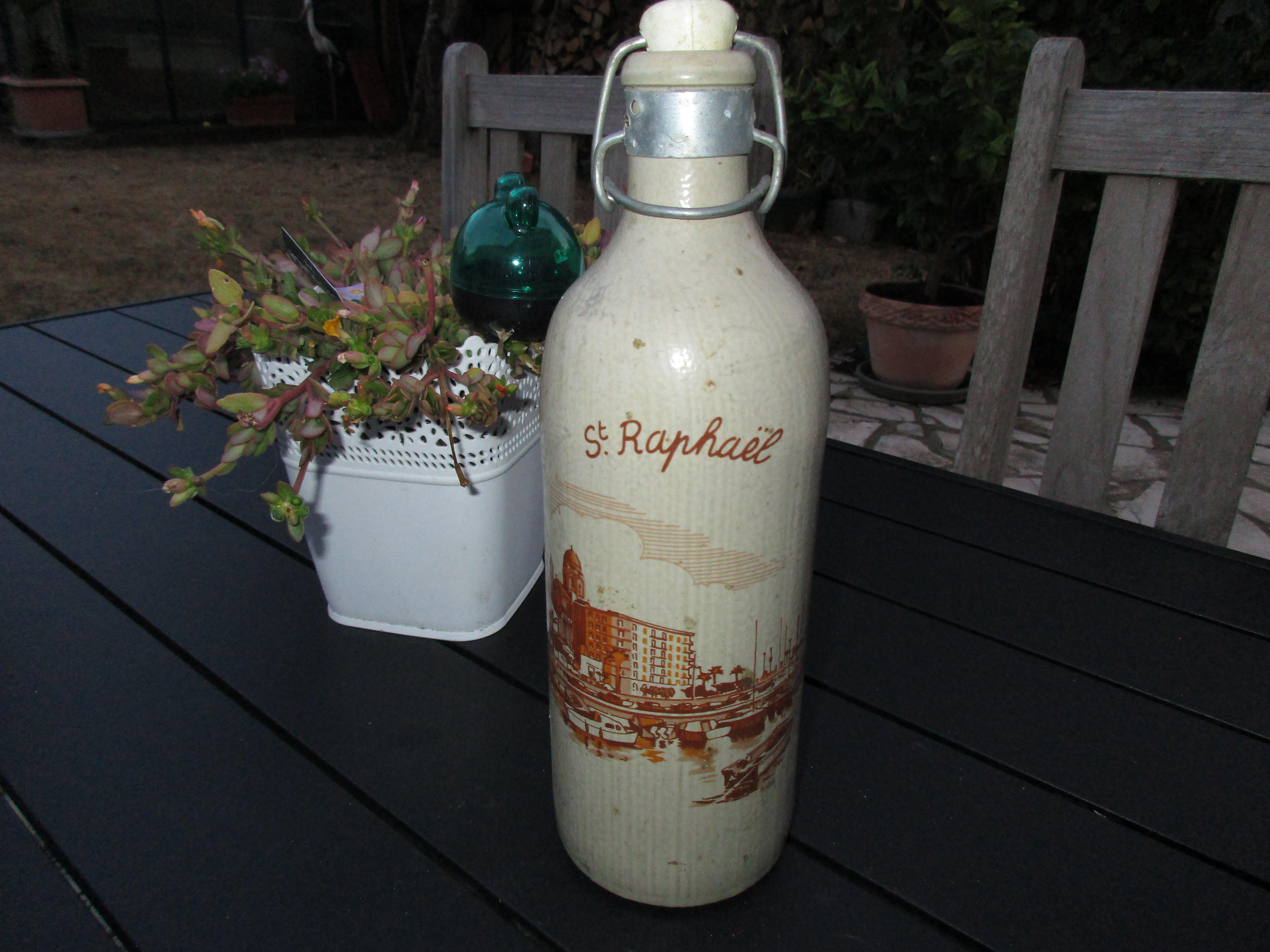troc de troc bouteille en grés vintage image 0
