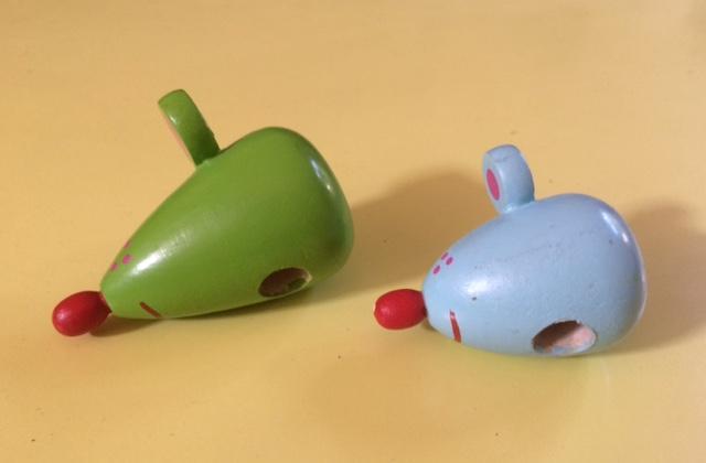 troc de troc réservé jouet bois - 2 têtes de souris - verte et bleue image 1