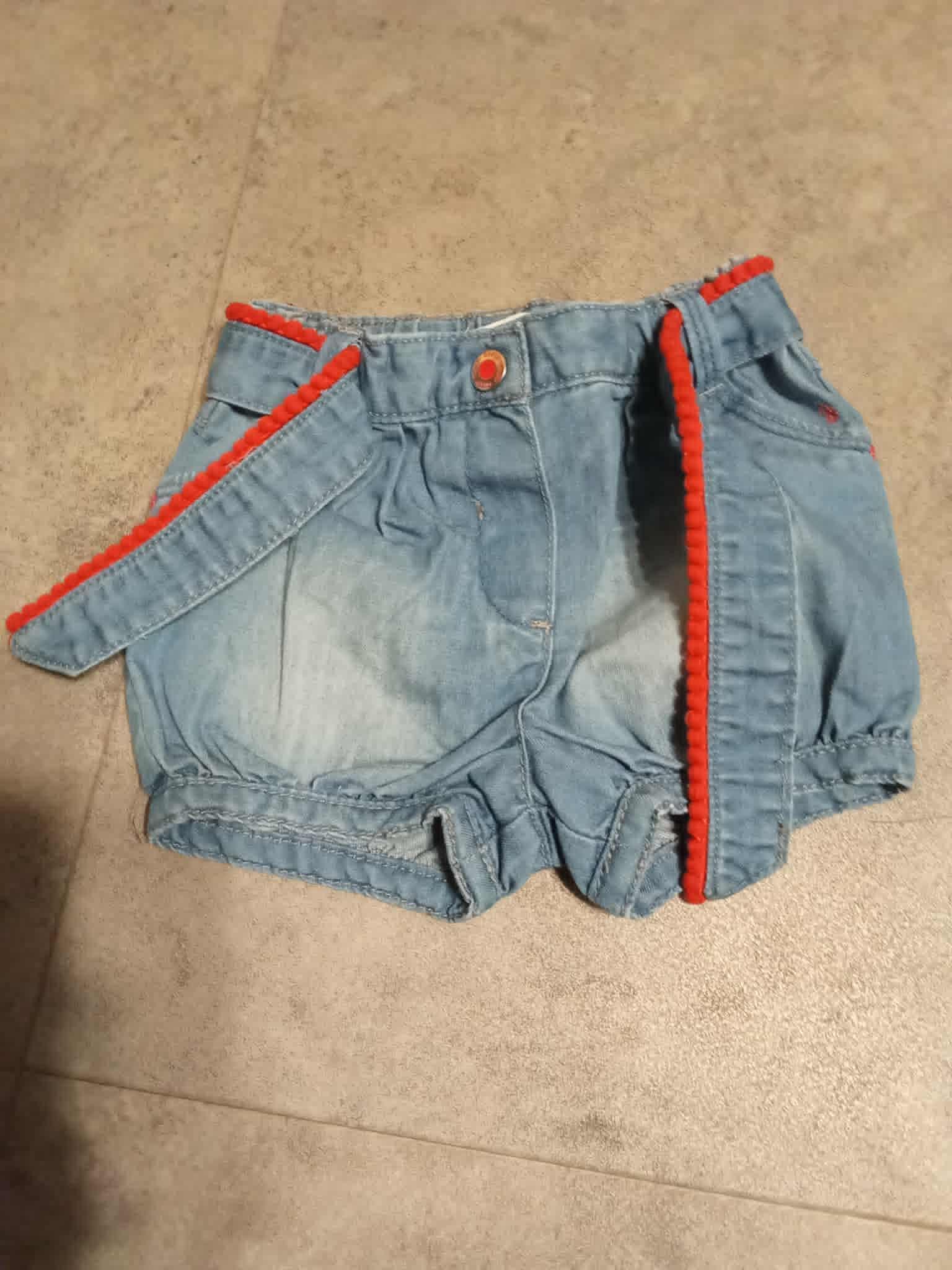 troc de troc short fantaisie  9 mois marque obaïbi image 0
