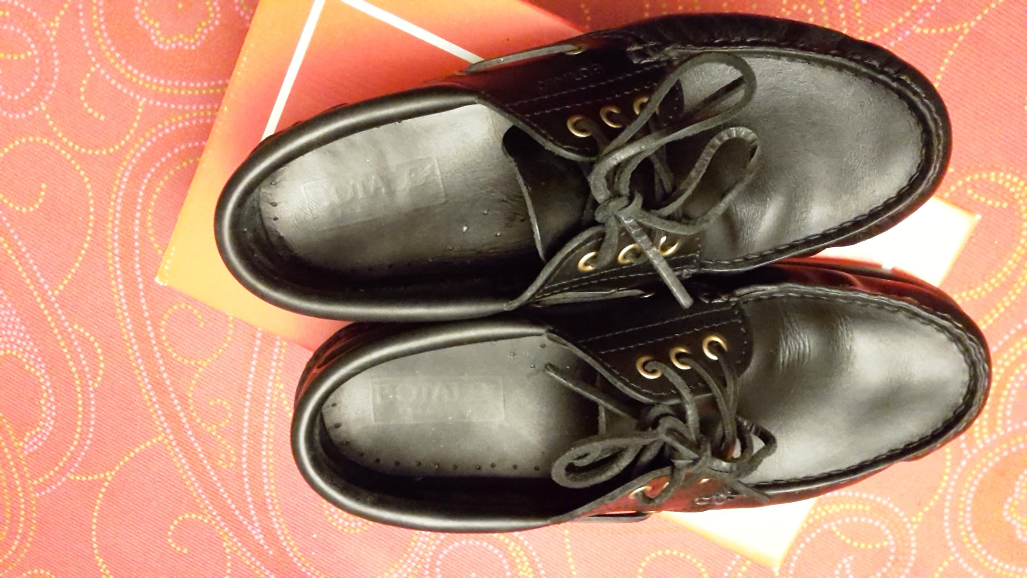 troc de troc chaussures cuir botalo taille 43 modèle empreinte image 1