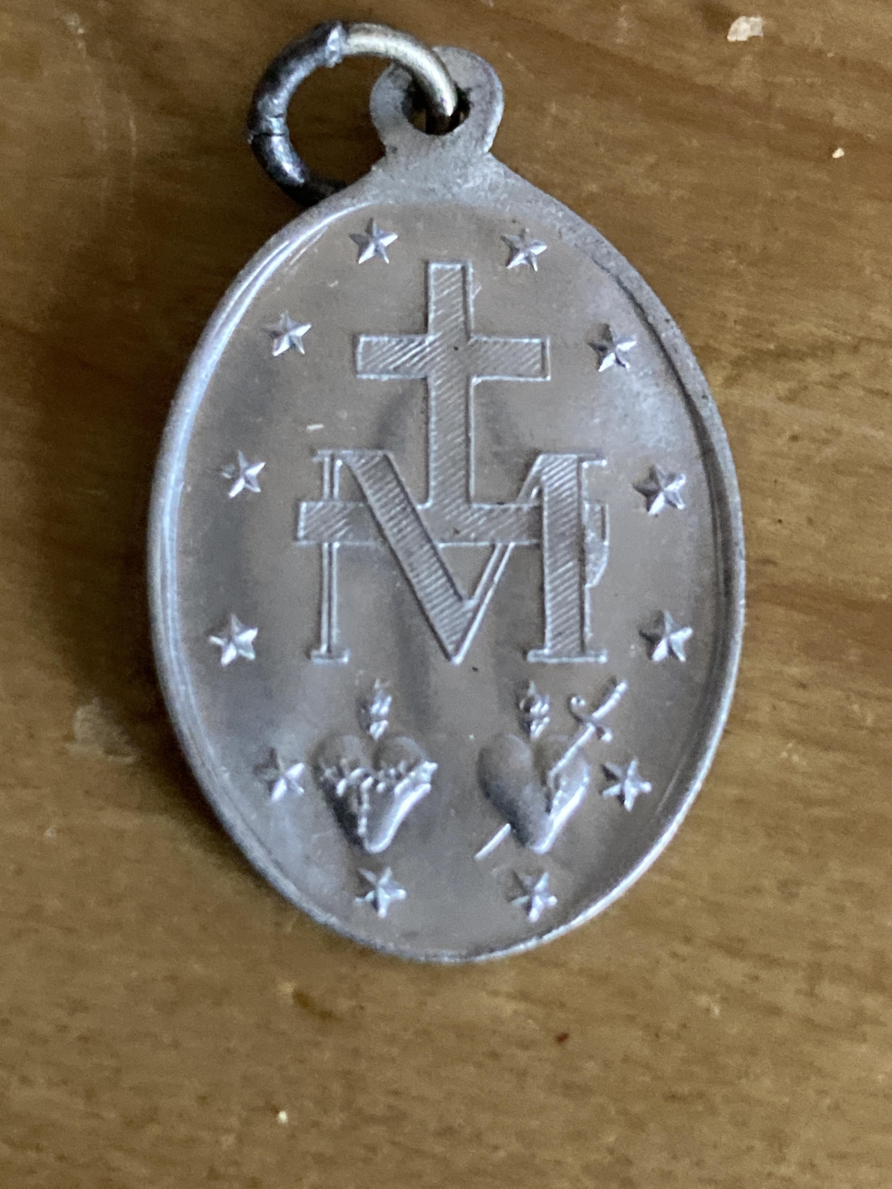 troc de troc médaille religieuse argenté image 1