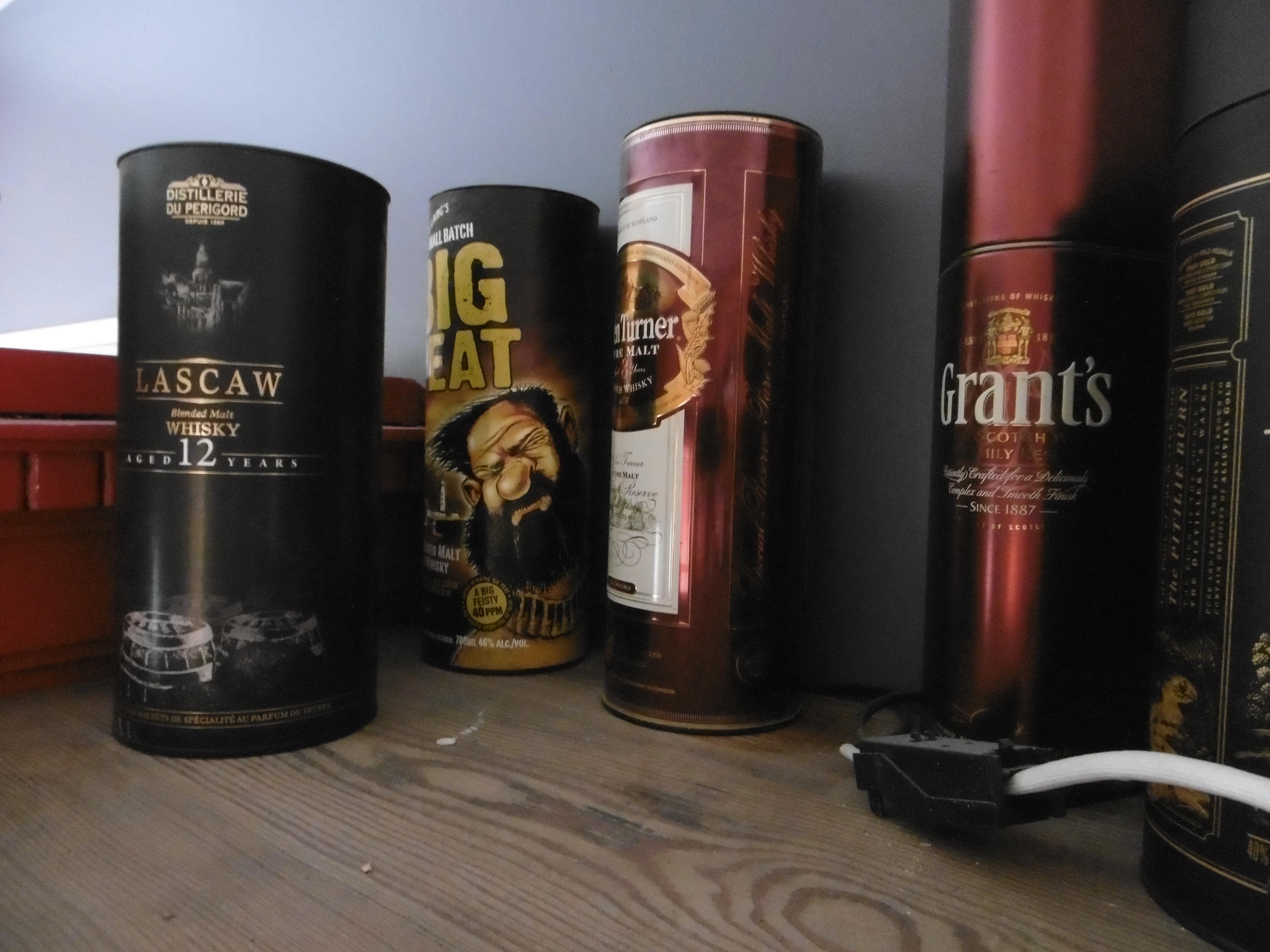 troc de troc boites de wisky image 1