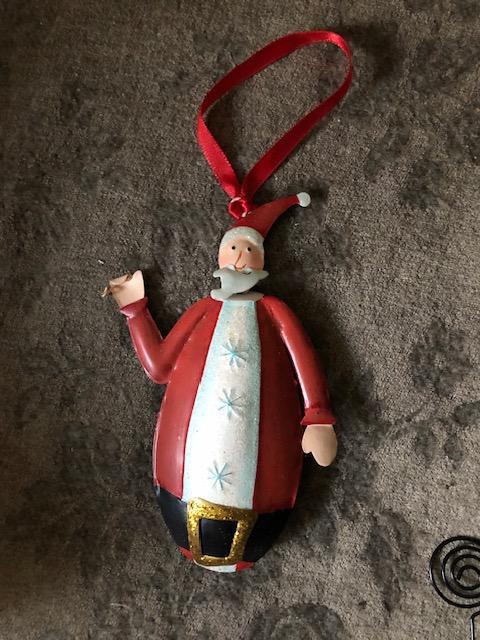troc de troc 'réservé) père noël à suspendre en métal (14cm approx.) image 0
