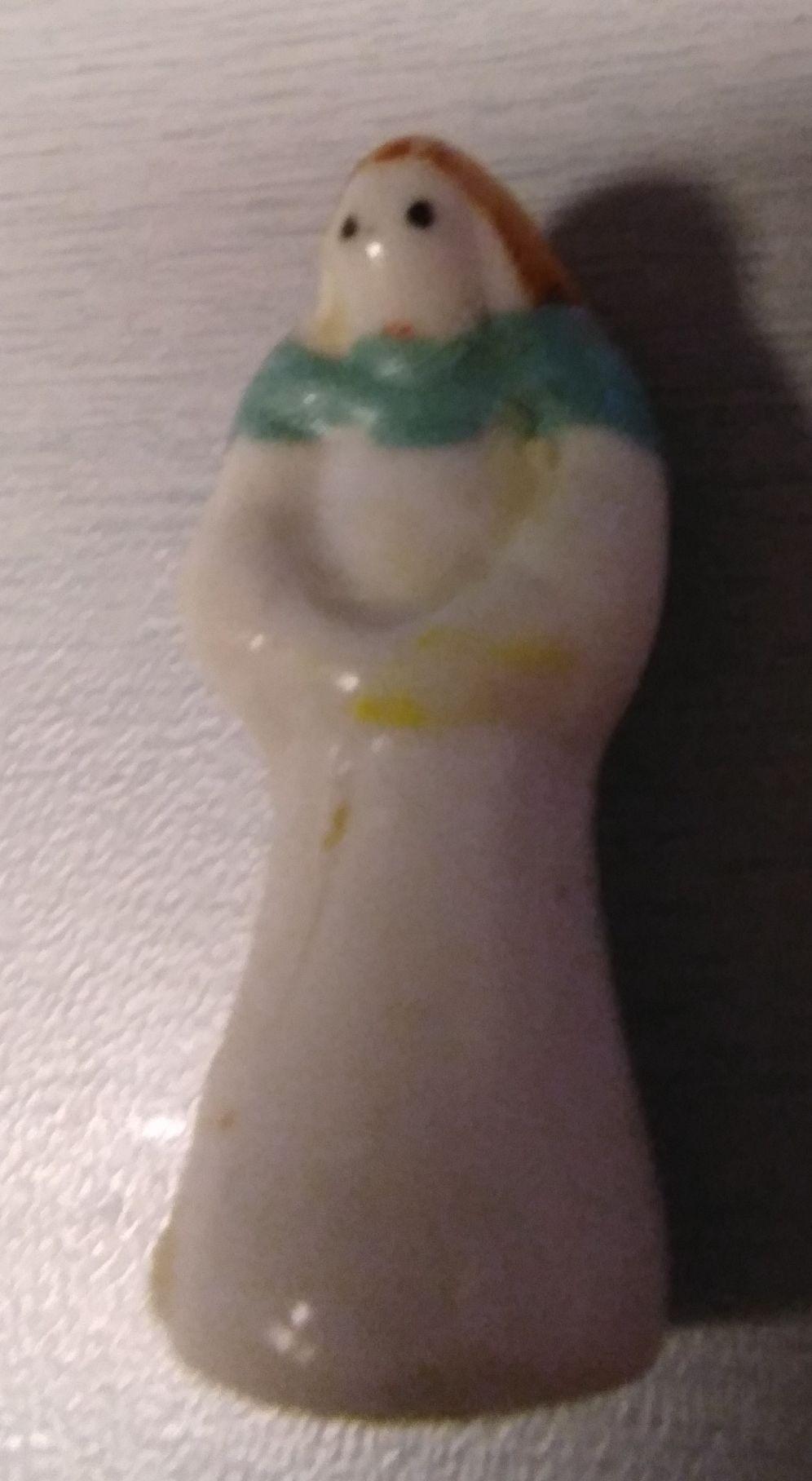 troc de troc 1 fève personnage, très bon état image 0