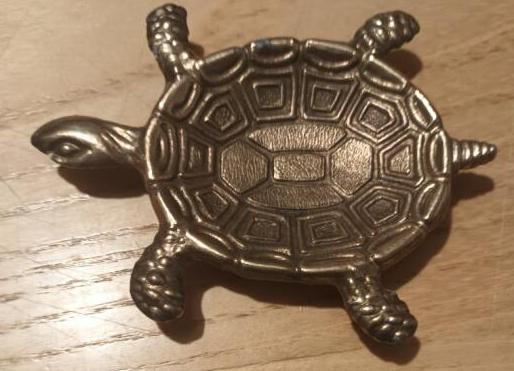 troc de troc cheloniophilie - tortue en laiton image 0