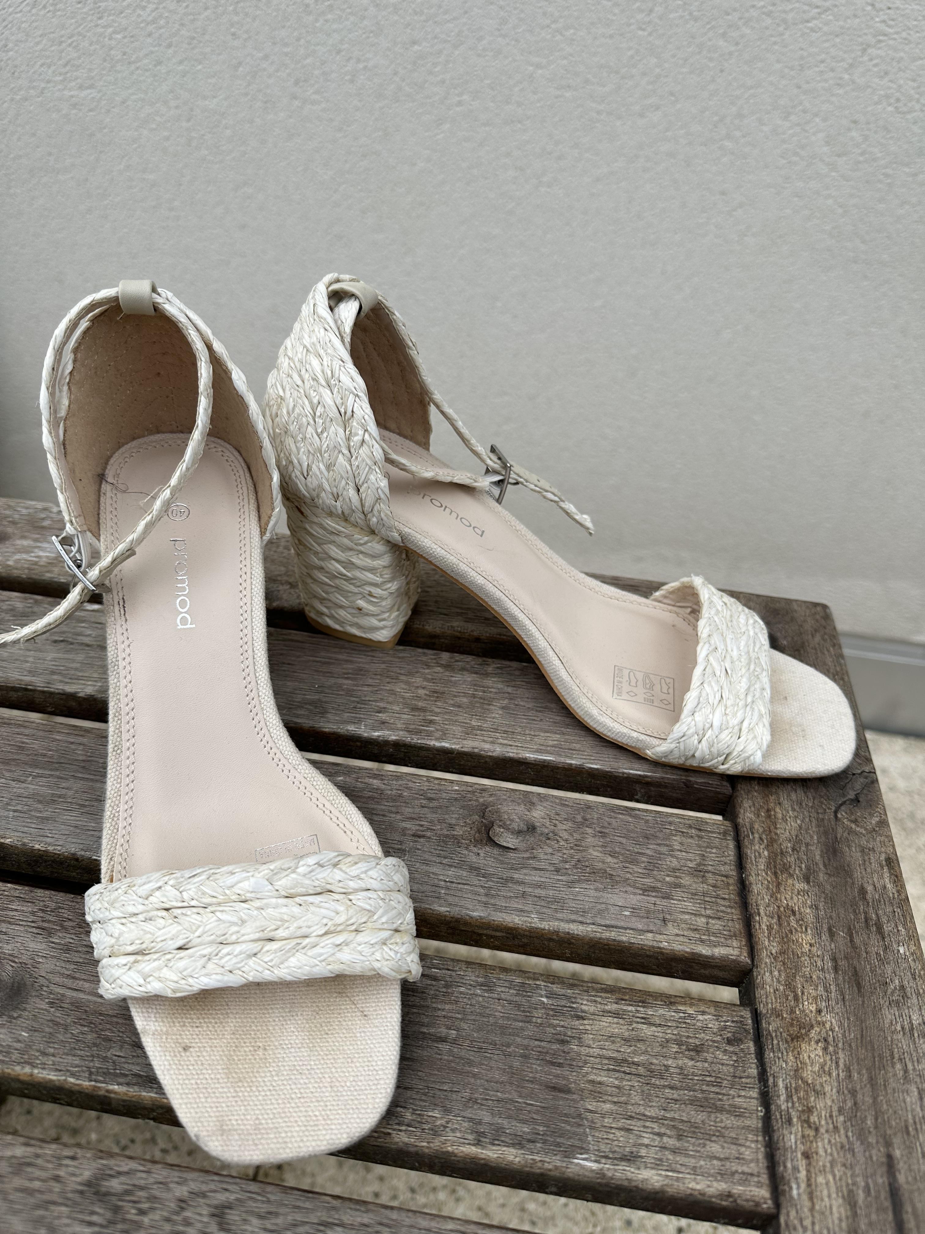troc de troc don chaussures contre meuble image 1