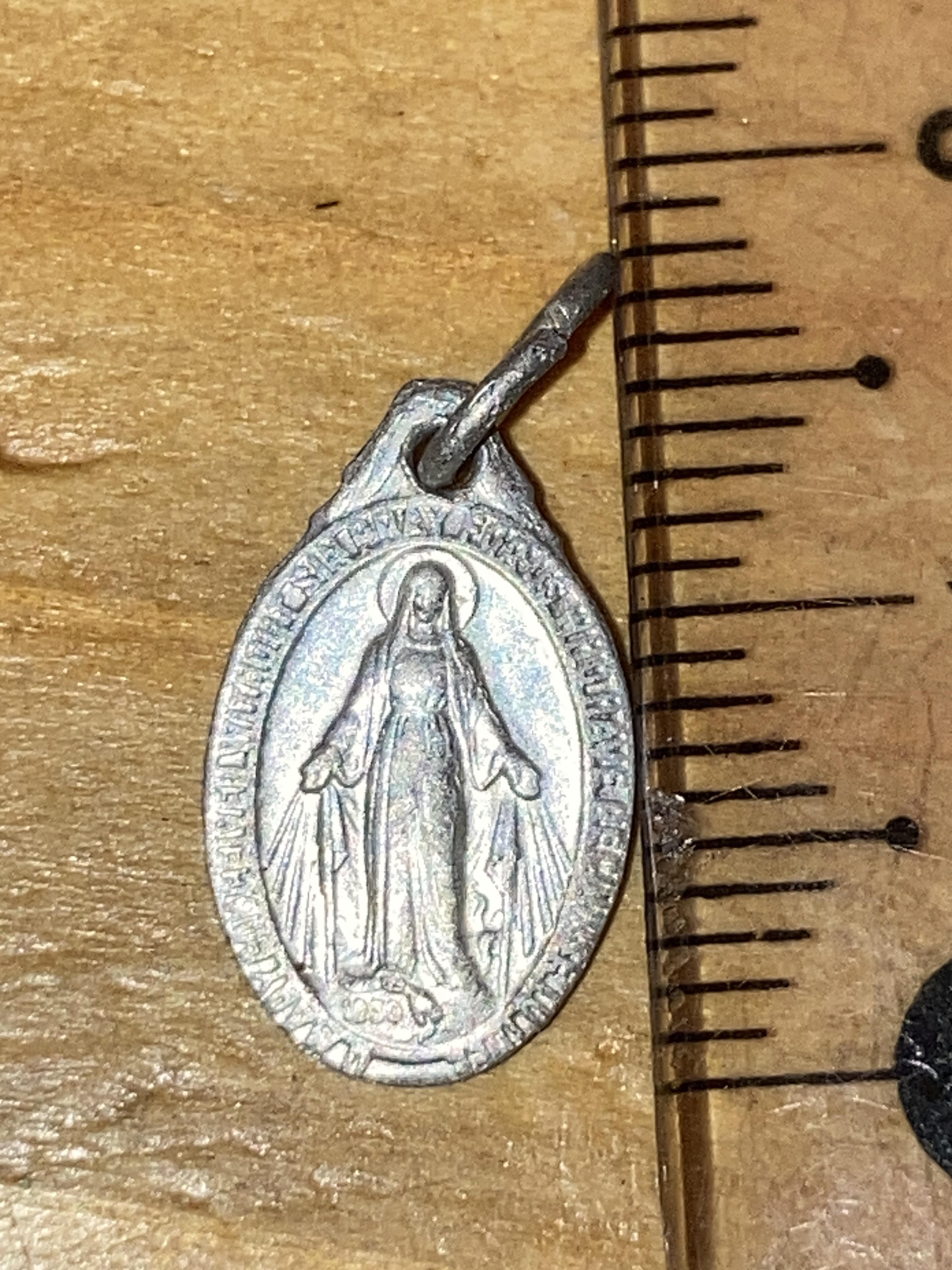 troc de troc en troc uniquement médaille religieuse ancienne argent image 0