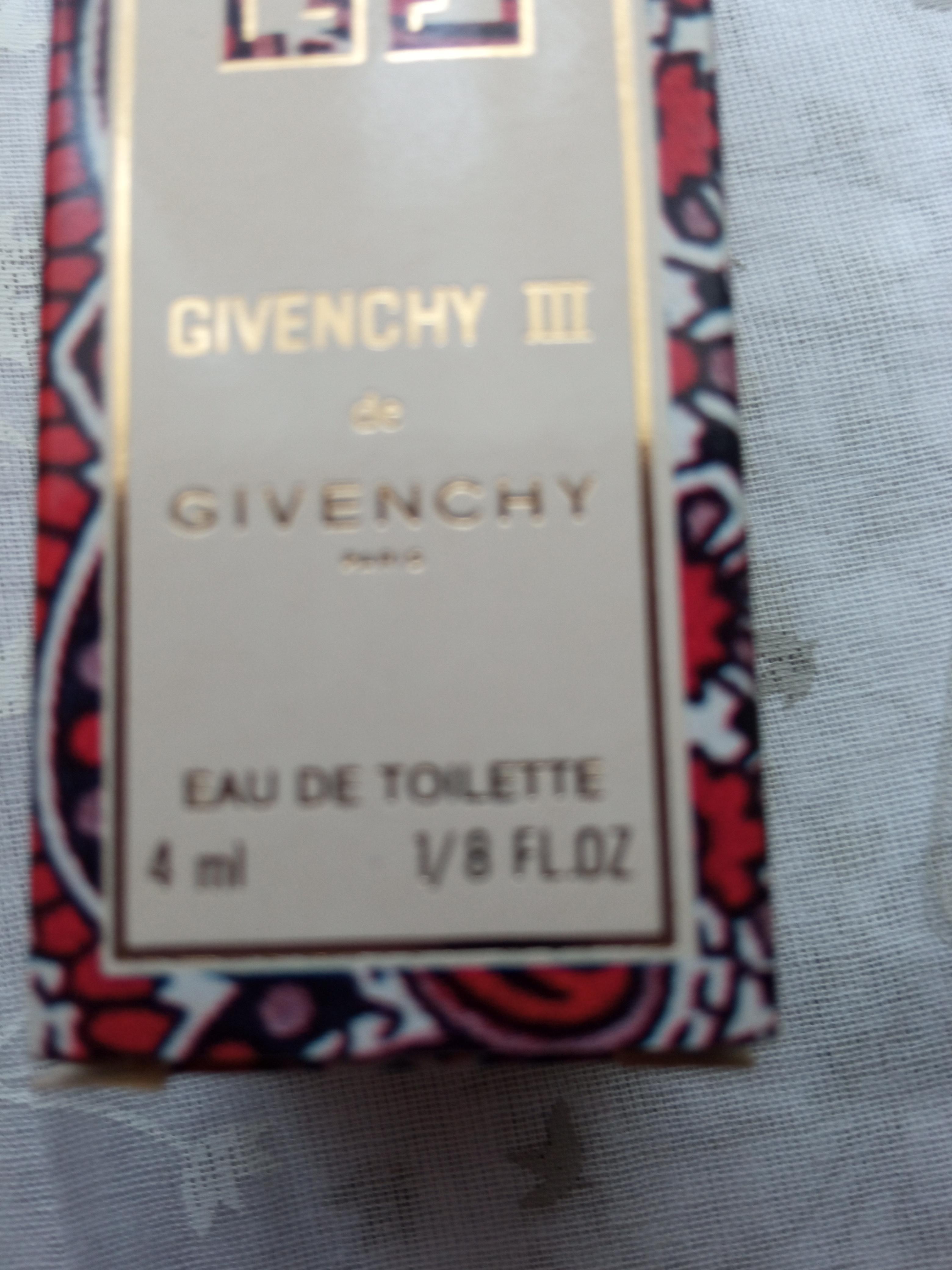 troc de troc reserve givenchy iii image 1