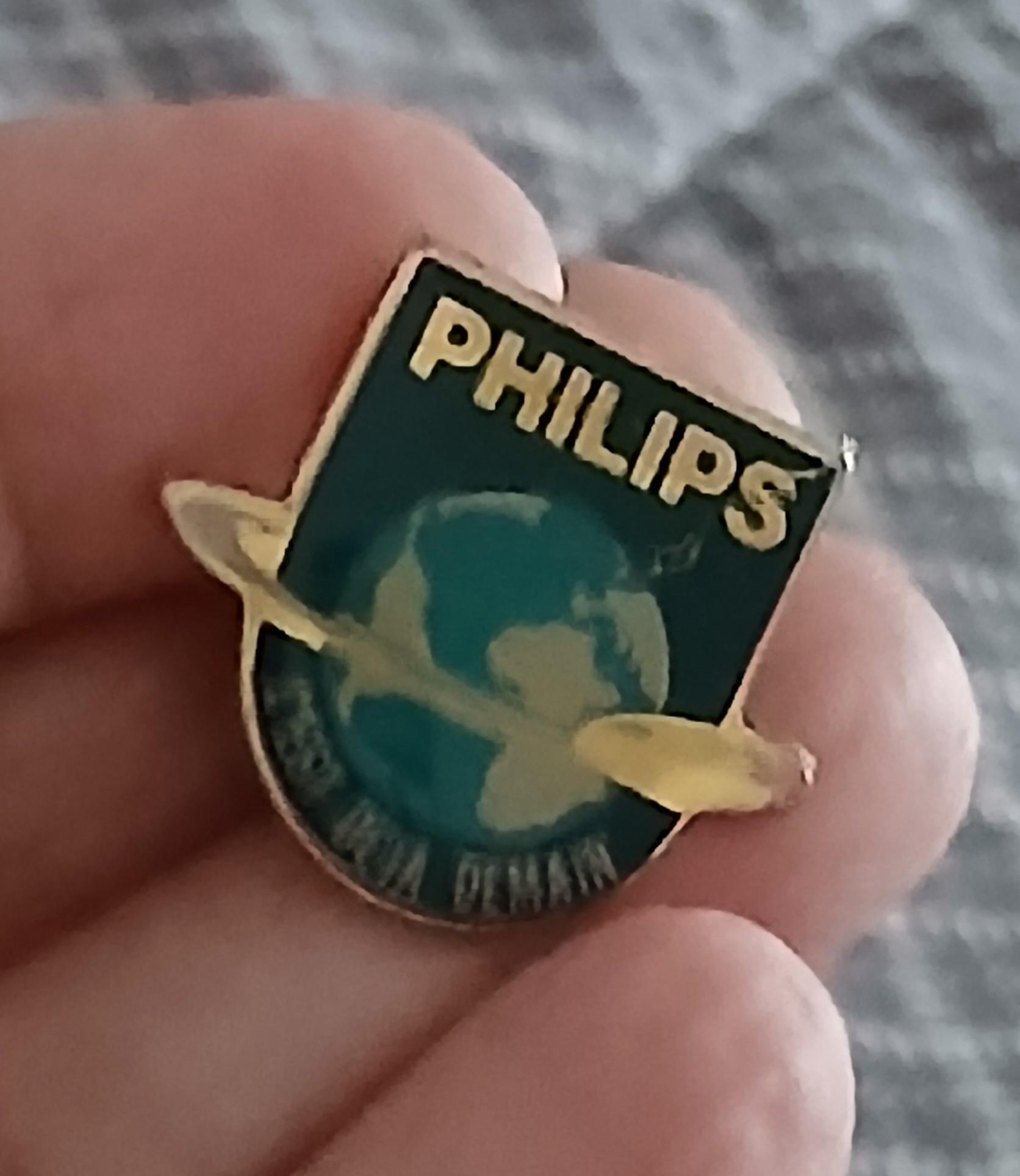troc de troc n ' 21 reserver gigi un pins ' philips ' image 0