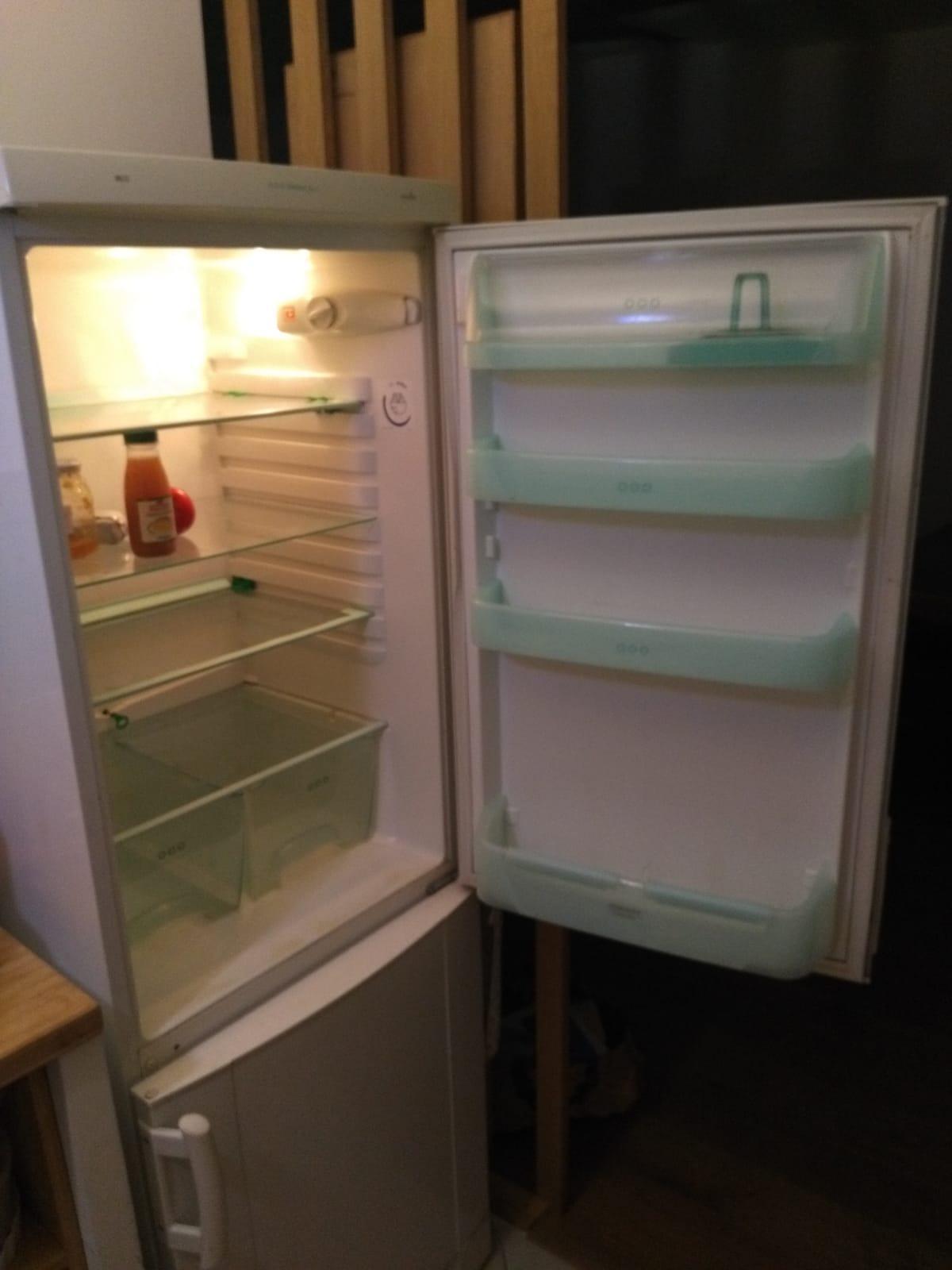 troc de troc refrigerateur-congelateur image 1