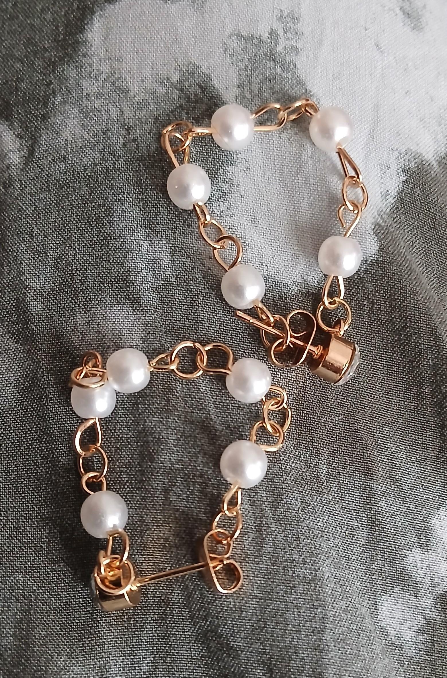 troc de troc une paire de boucle d oreille image 0