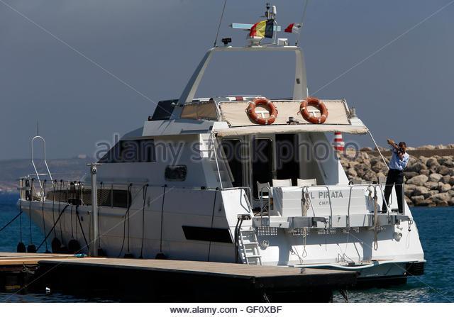 troc de troc 1 semaine de vacances sur un bateau à quai sud d'alicante image 2