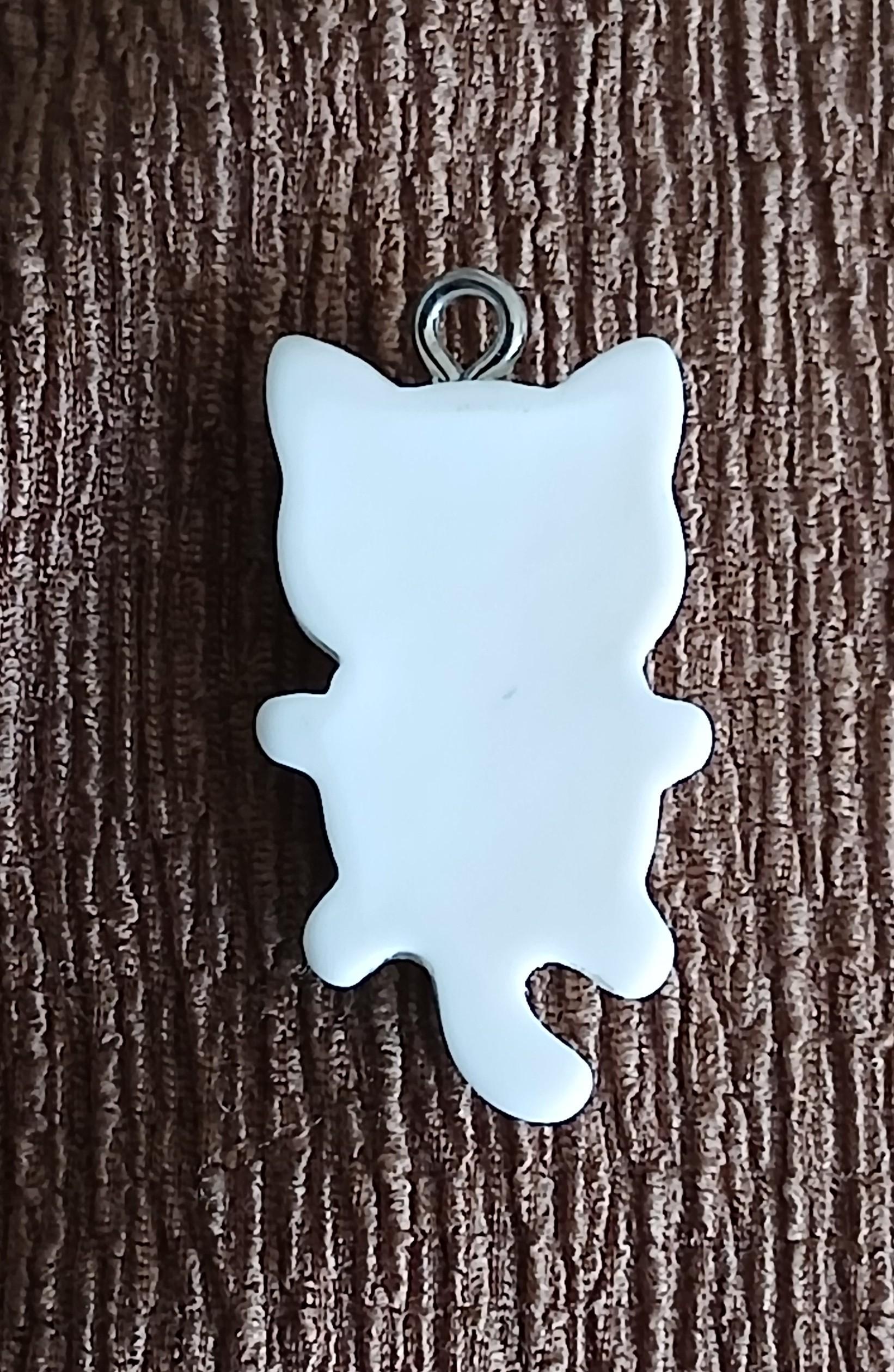 troc de troc reserver ventura pendentif  fantaisies image 1