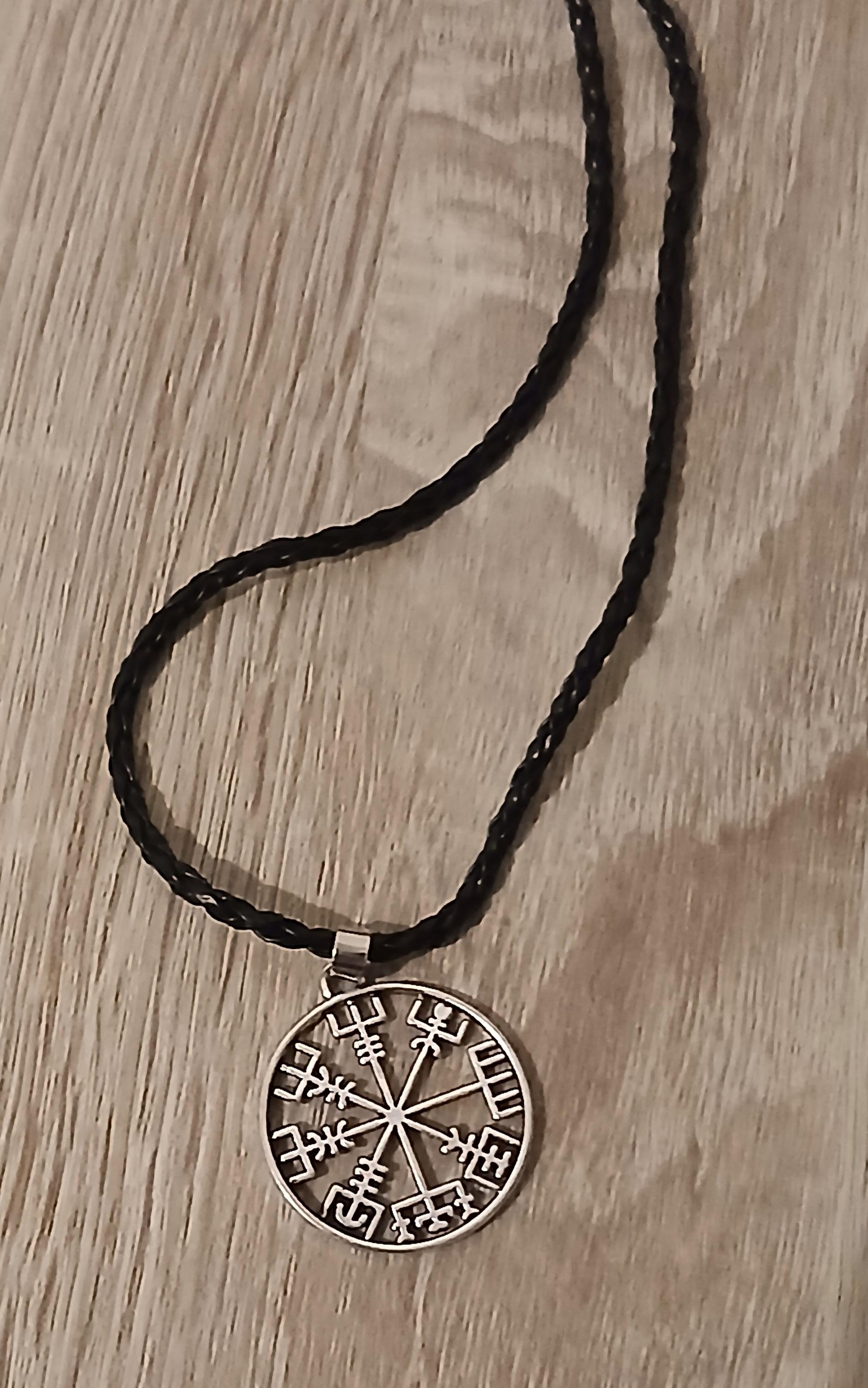 troc de troc collier femme image 0