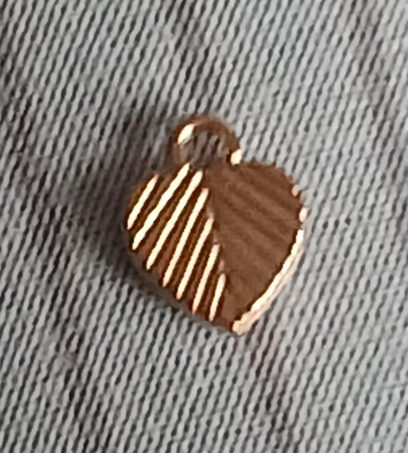 troc de troc reserver valvi. un pendentif image 1