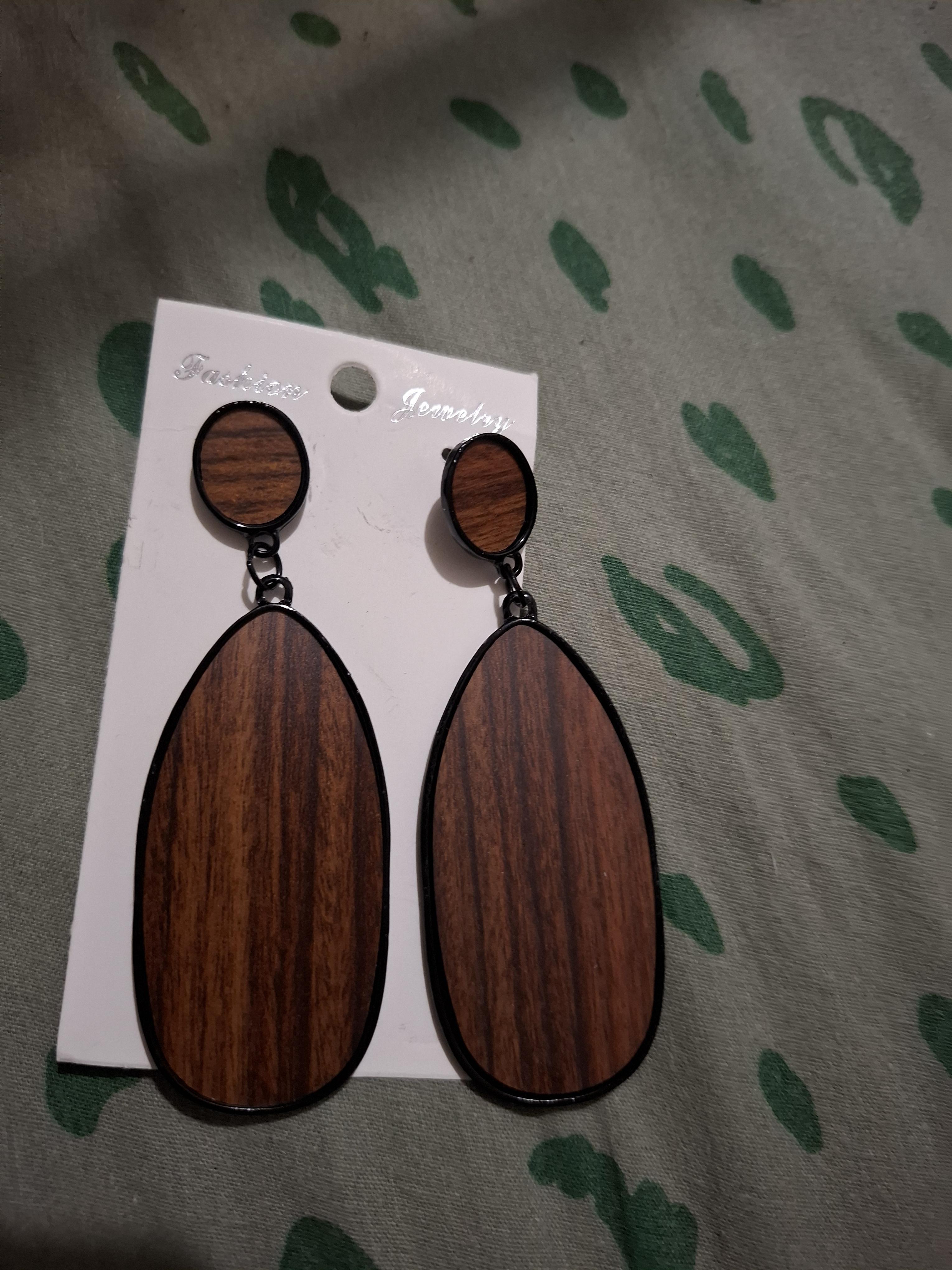 troc de troc reserve boucles d'oreilles image 0