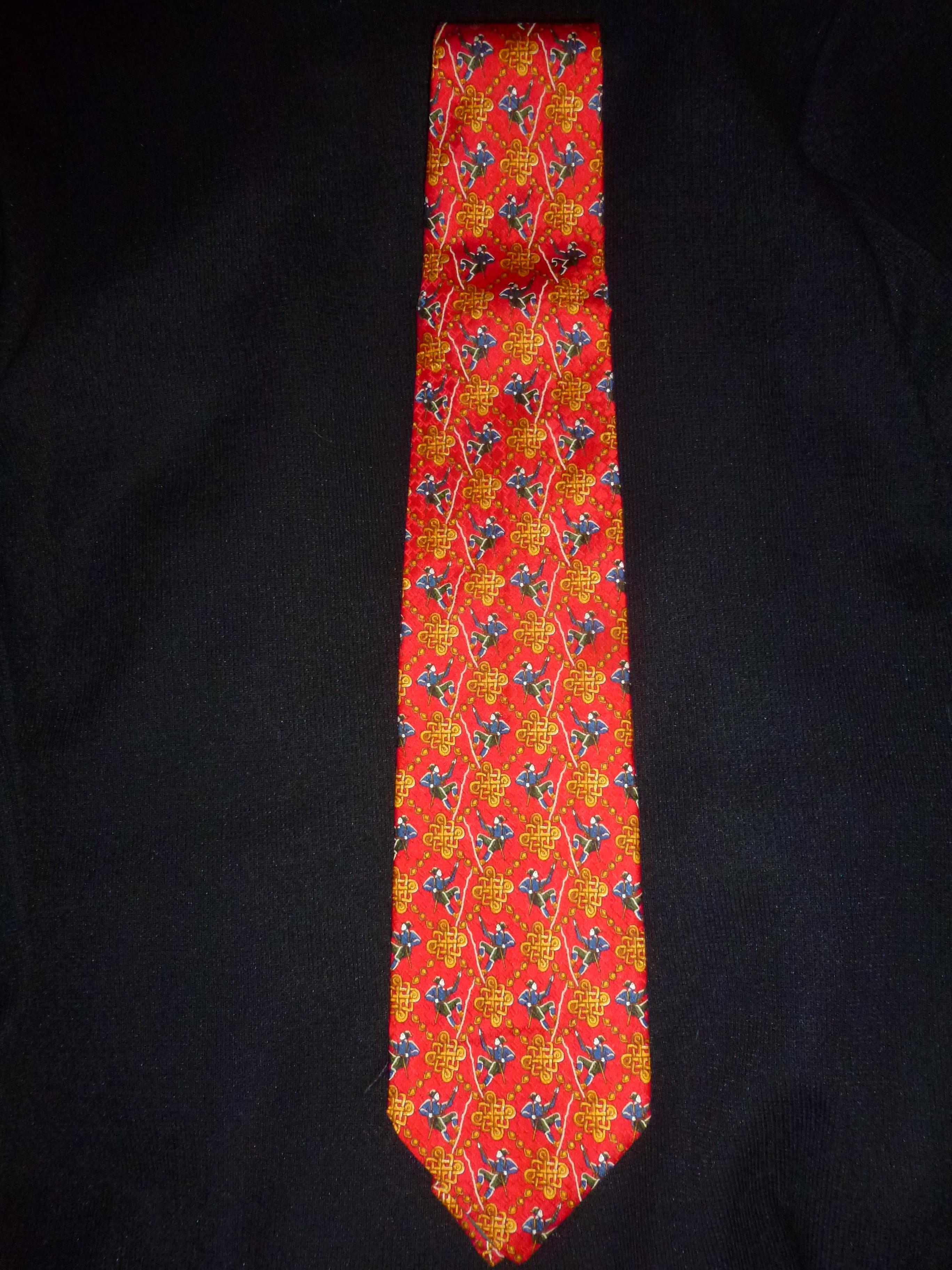 troc de troc cravate mcm neuve (made in italy) image 0