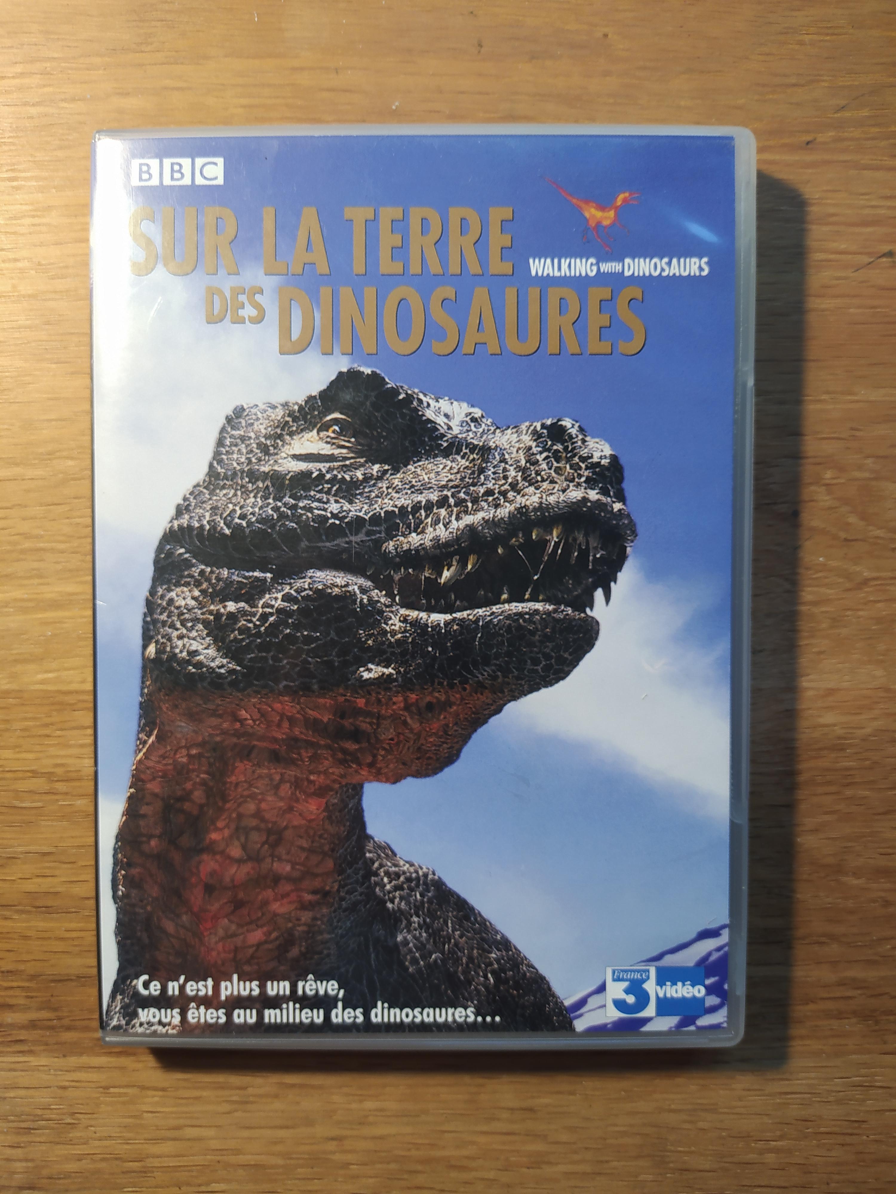 troc de troc dvd. sur la terre des dinosaures. image 0